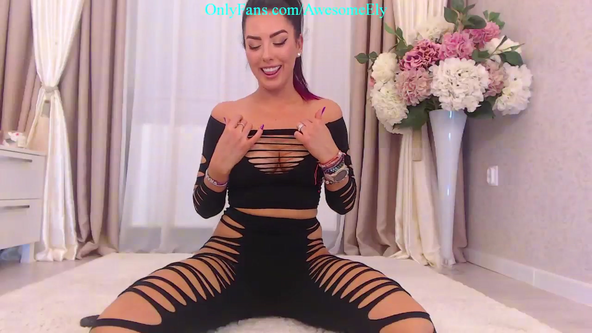 Gallery image thumbnail from AwesomeEly's myfreecams stream on, 03/04/2024, 10:18 image 19 of 20