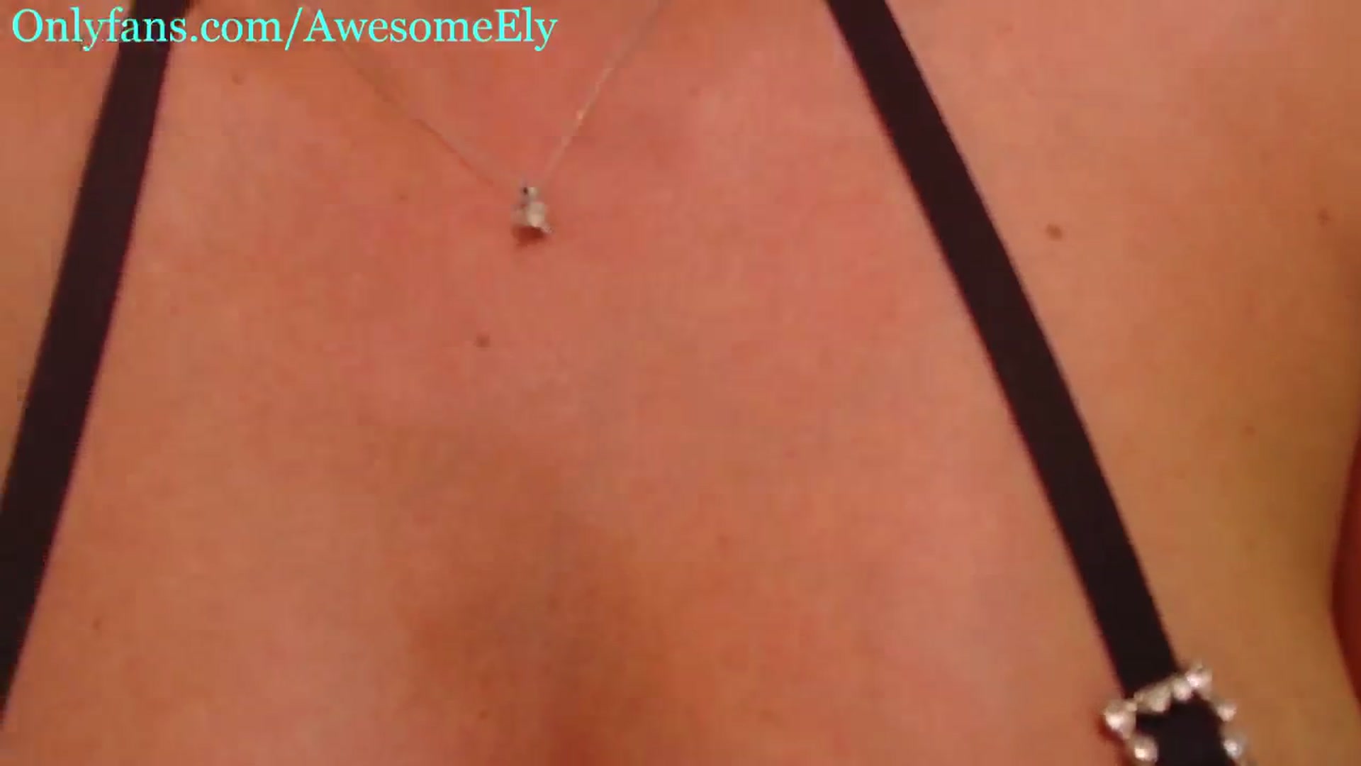Gallery image thumbnail from AwesomeEly's myfreecams stream on, 05/02/2024, 12:56 image 8 of 20