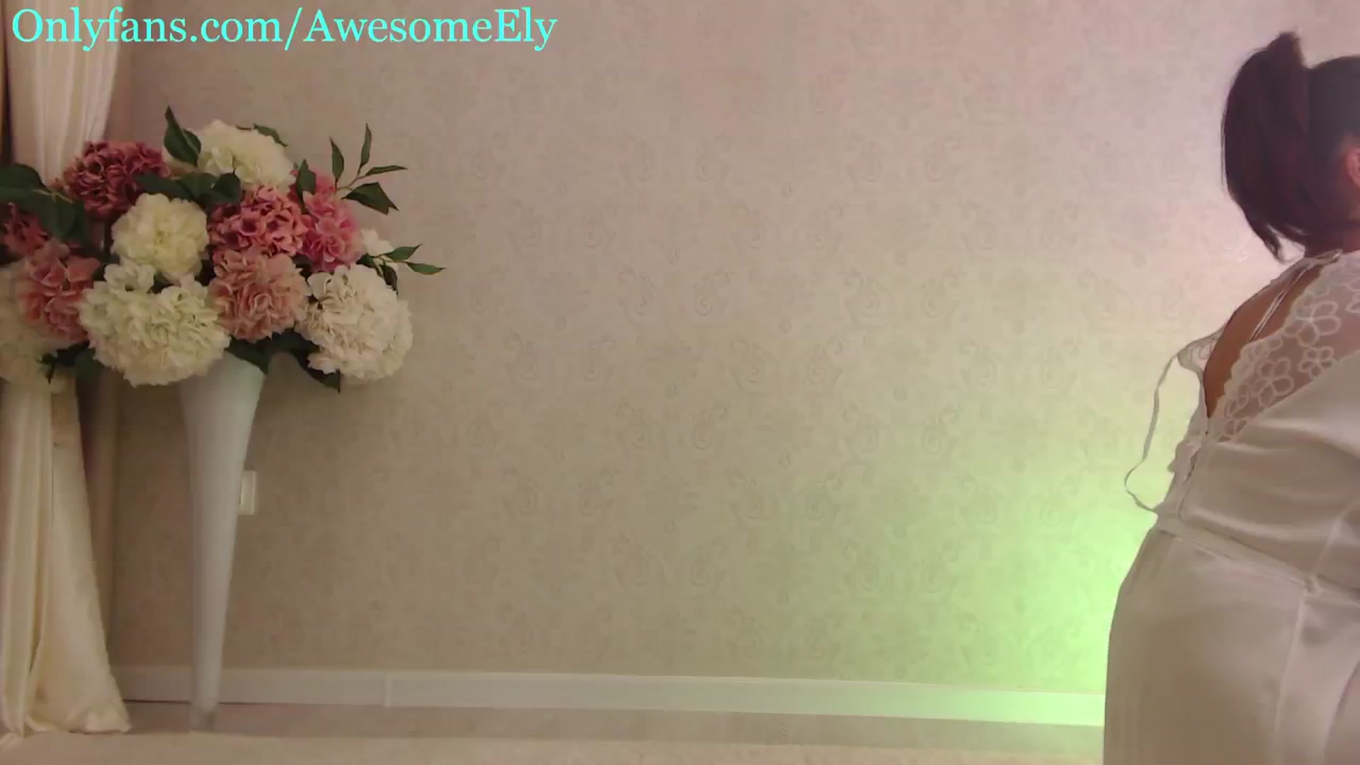 Gallery image thumbnail from AwesomeEly's myfreecams stream on, 07/10/2024, 13:21 image 4 of 20