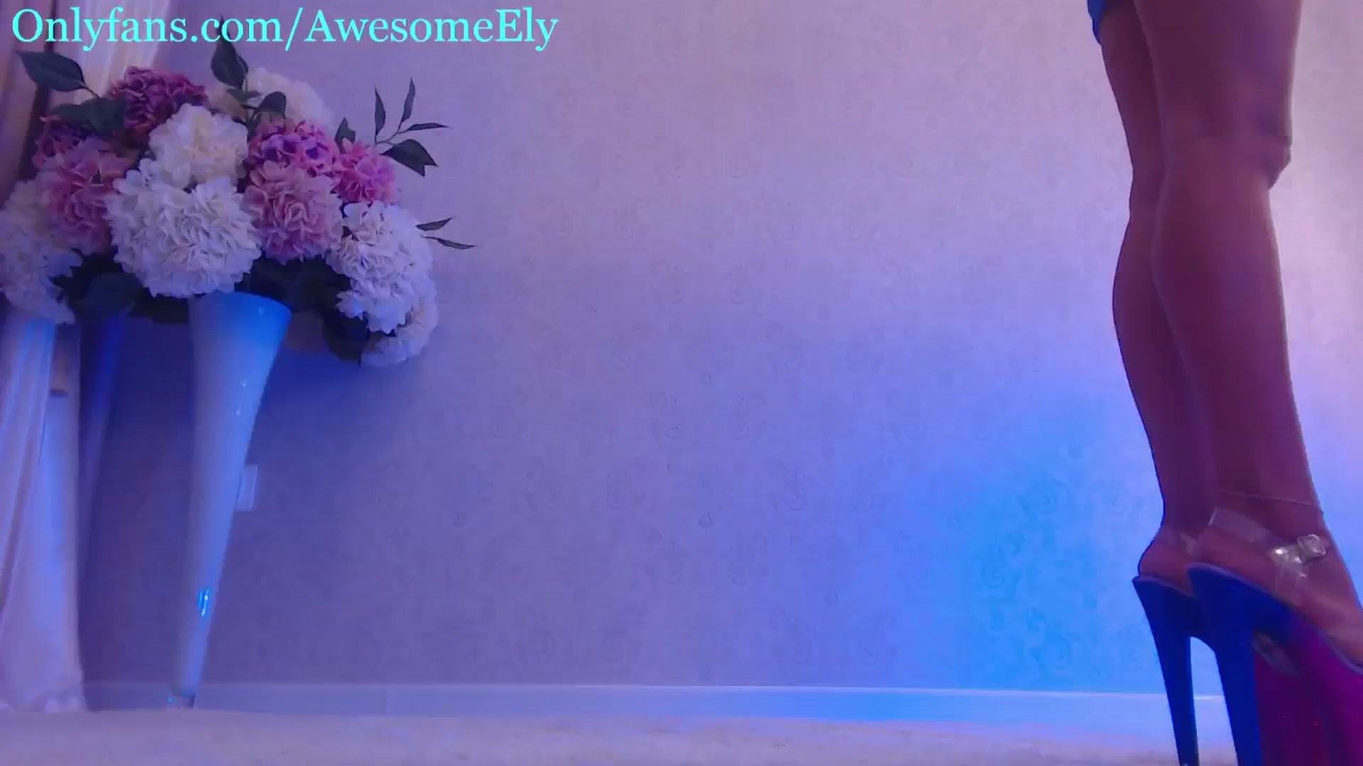 Gallery image thumbnail from AwesomeEly's myfreecams stream on, 07/12/2024, 12:27 image 6 of 20