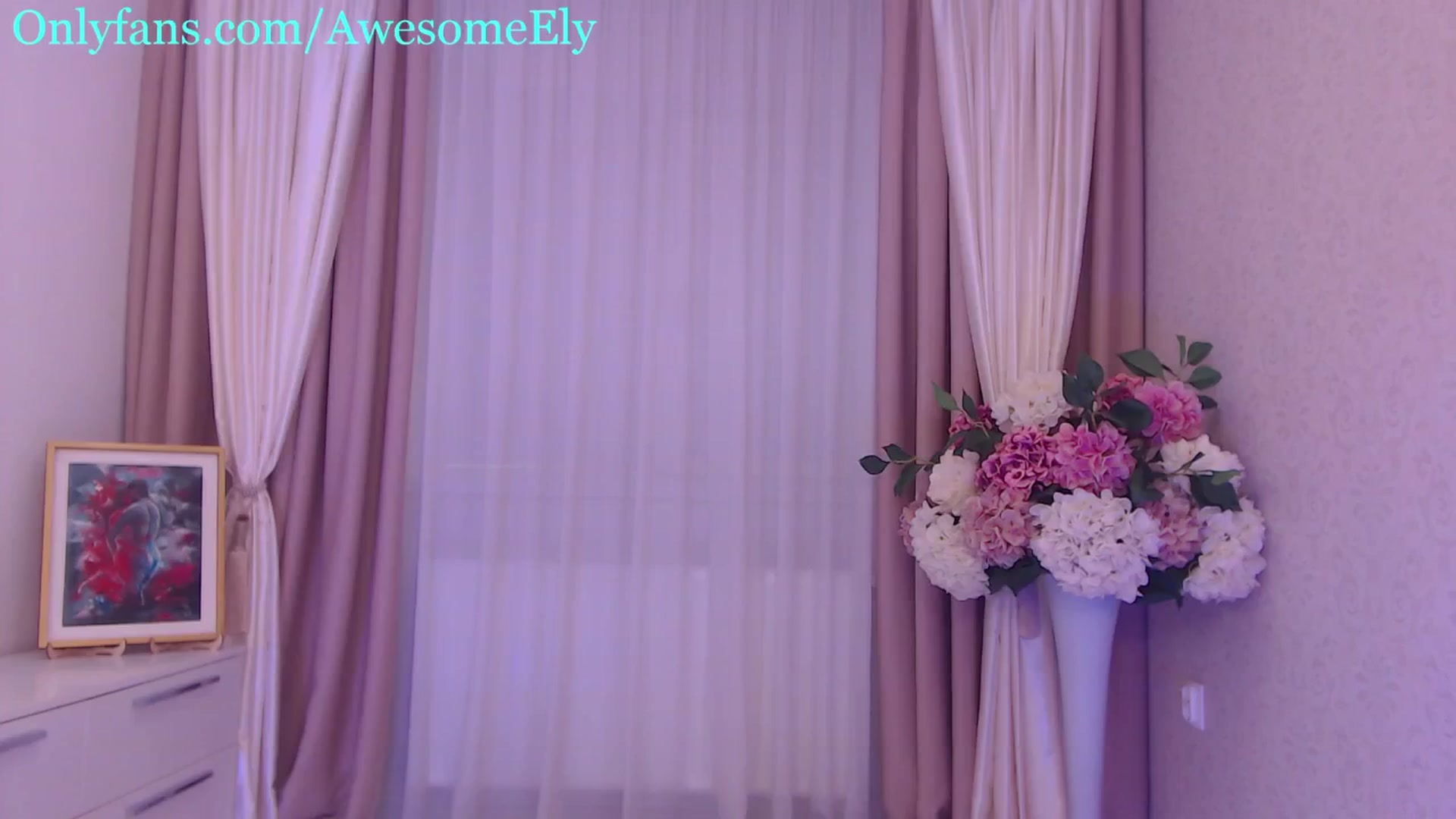 Gallery image thumbnail from AwesomeEly's myfreecams stream on, 08/26/2024, 16:11 image 4 of 20