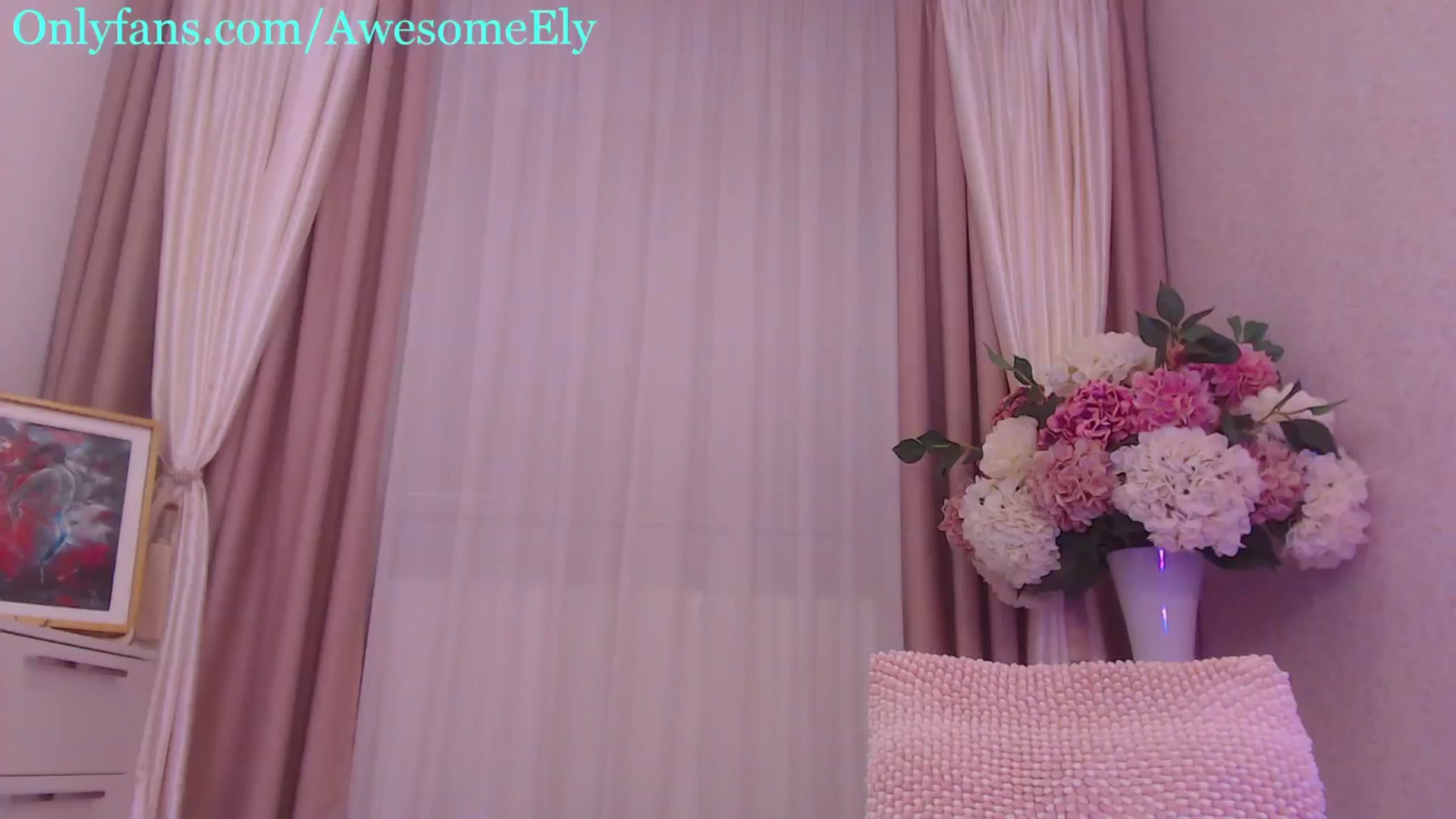 Gallery image thumbnail from AwesomeEly's myfreecams stream on, 08/30/2024, 16:16 image 15 of 20