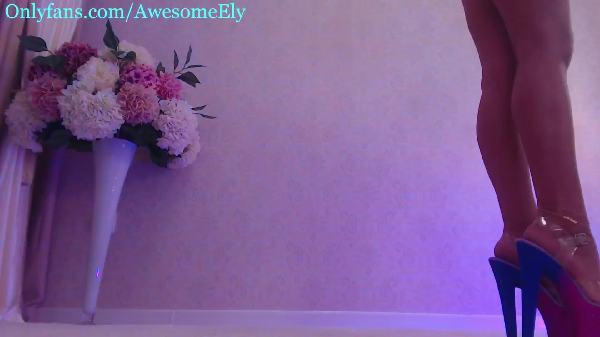 Gallery image thumbnail from AwesomeEly's myfreecams stream on, 09/06/2024, 15:43 image 3 of 20