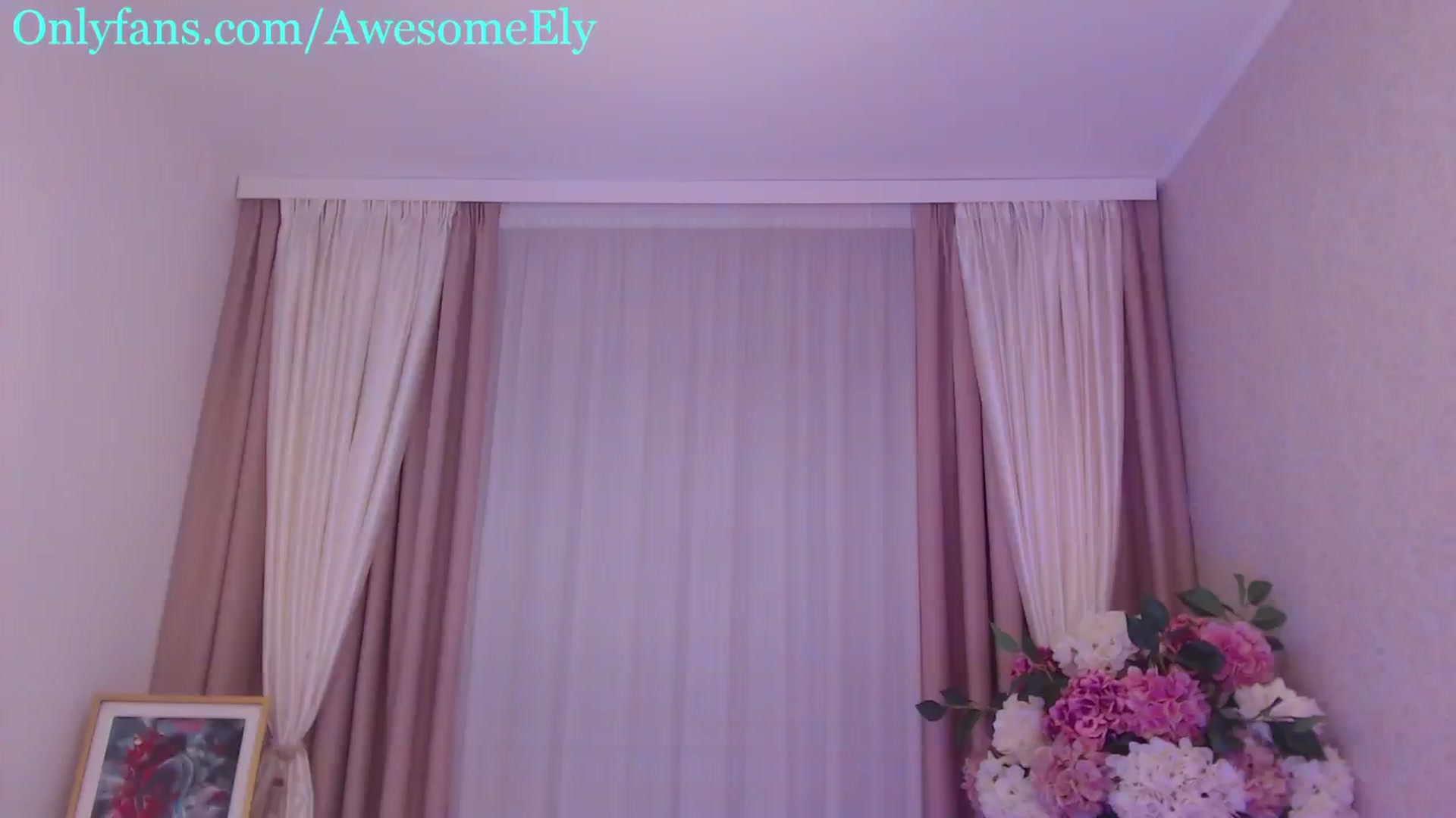Gallery image thumbnail from AwesomeEly's myfreecams stream on, 09/06/2024, 17:09 image 3 of 20