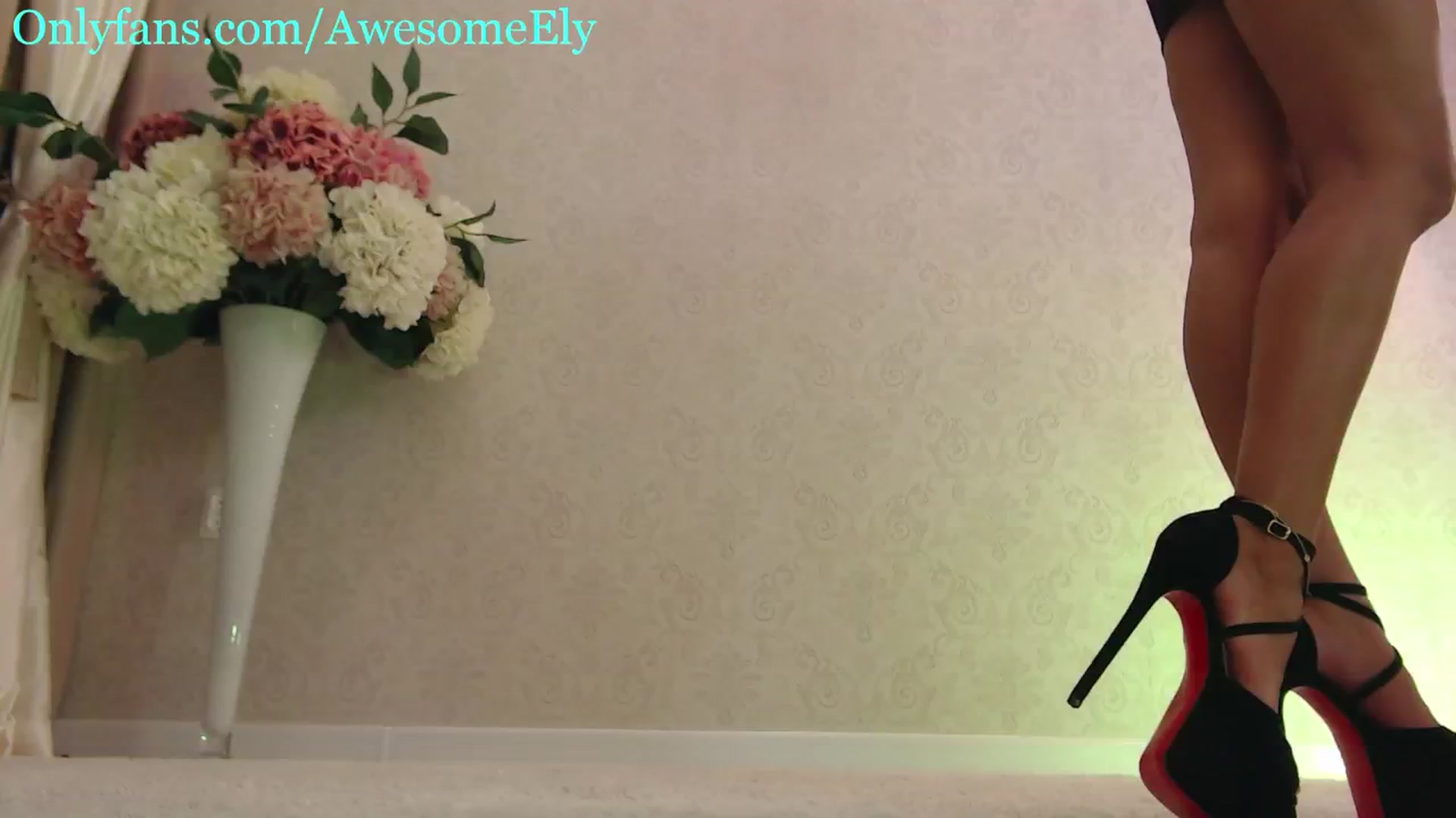 Gallery image thumbnail from AwesomeEly's myfreecams stream on, 02/07/2025, 22:51 image 3 of 20