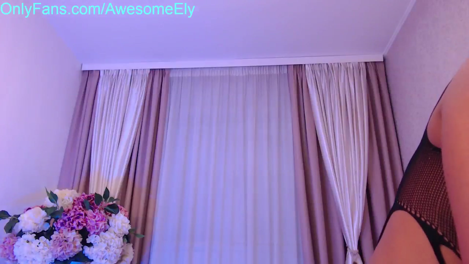 Gallery image thumbnail from AwesomeEly's myfreecams stream on, 07/15/2025, 22:11 image 5 of 20