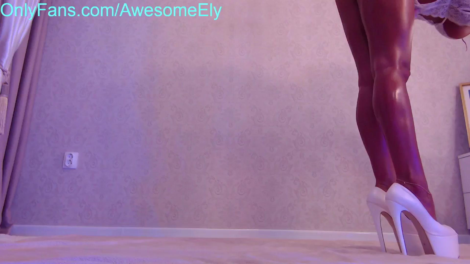 Gallery image thumbnail from AwesomeEly's myfreecams stream on, 09/18/2025, 20:27 image 1 of 20