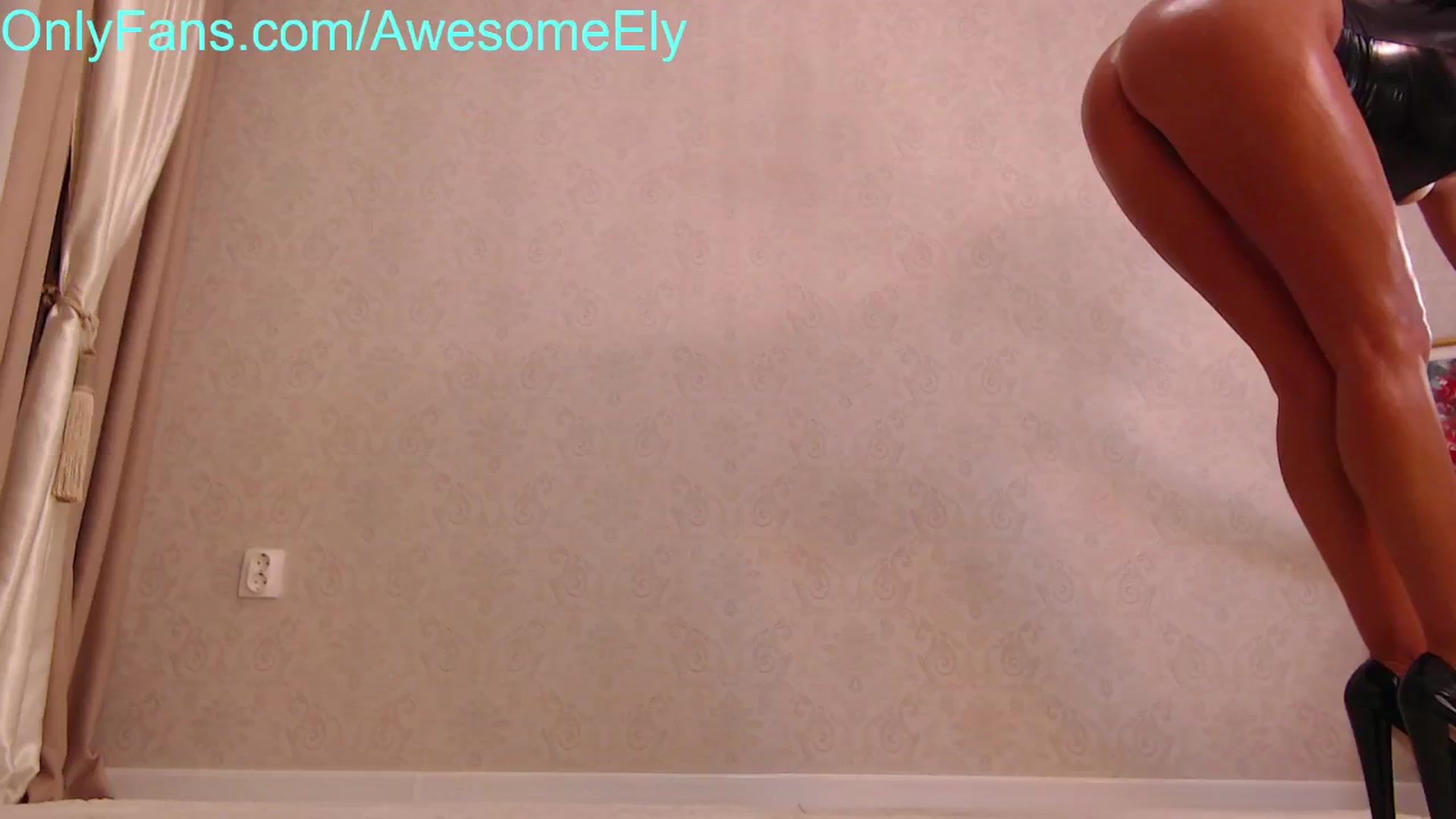 Gallery image thumbnail from AwesomeEly's myfreecams stream on, 10/14/2025, 20:45 image 4 of 20