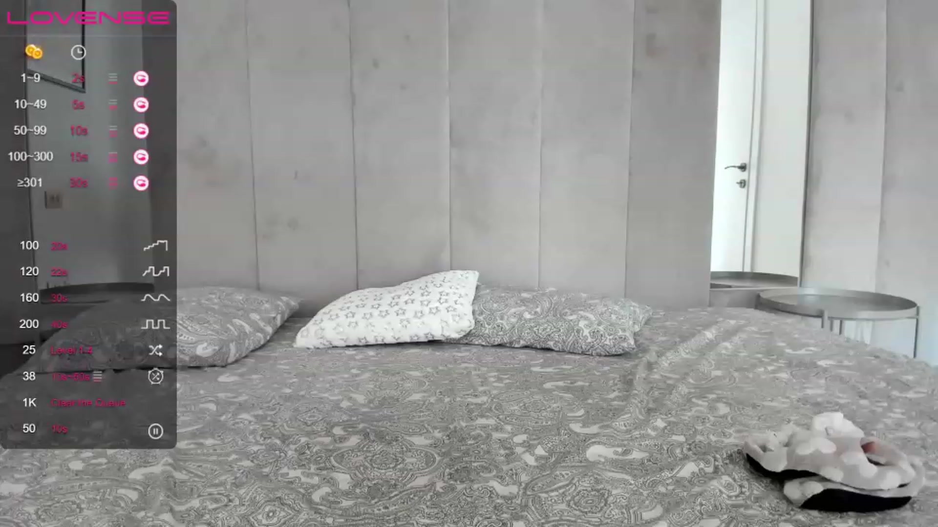 Gallery image thumbnail from AwesomeJolie's myfreecams stream on, 04/09/2023, 09:51 image 6 of 20