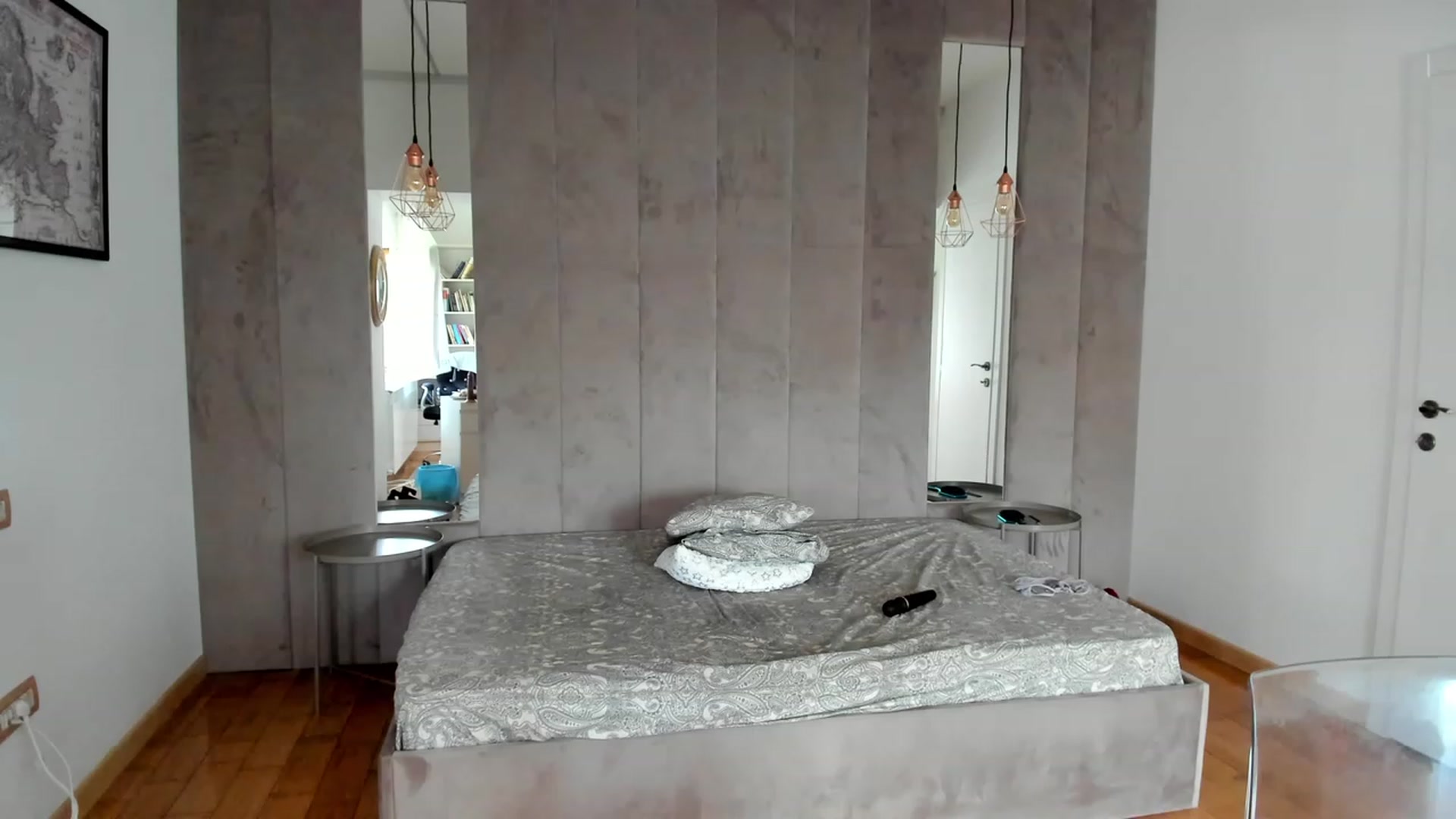 Gallery image thumbnail from AwesomeJolie's myfreecams stream on, 05/14/2023, 15:21 image 3 of 20