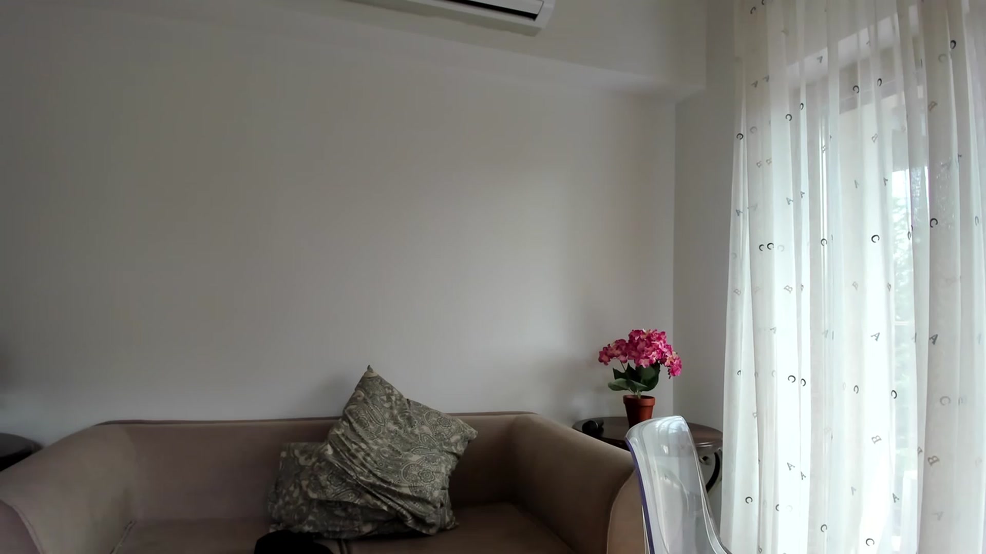 Gallery image thumbnail from AwesomeJolie's myfreecams stream on, 05/25/2023, 08:17 image 13 of 20
