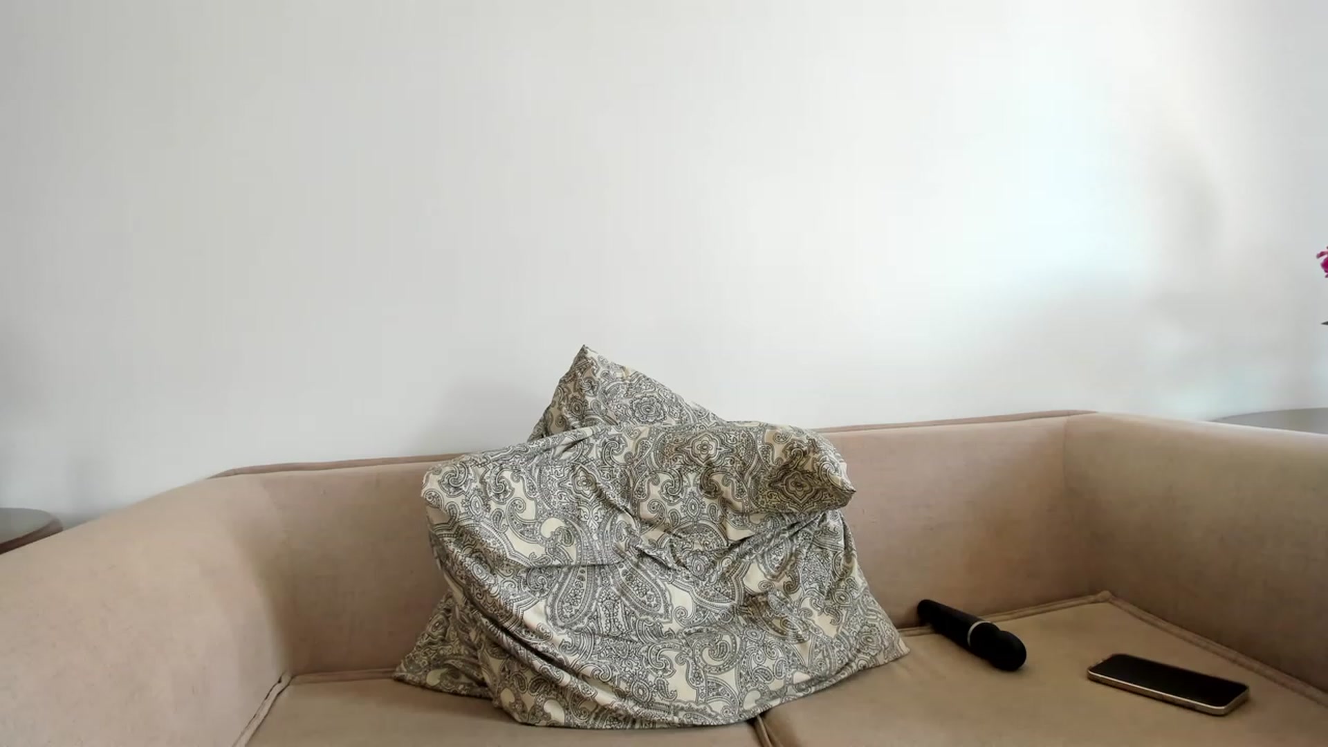 Gallery image thumbnail from AwesomeJolie's myfreecams stream on, 06/29/2023, 10:51 image 14 of 20