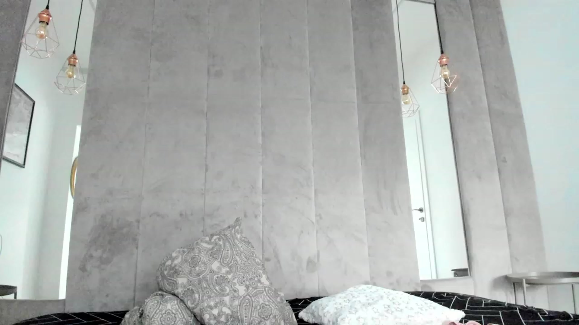 Gallery image thumbnail from AwesomeJolie's myfreecams stream on, 12/24/2023, 13:36 image 20 of 20