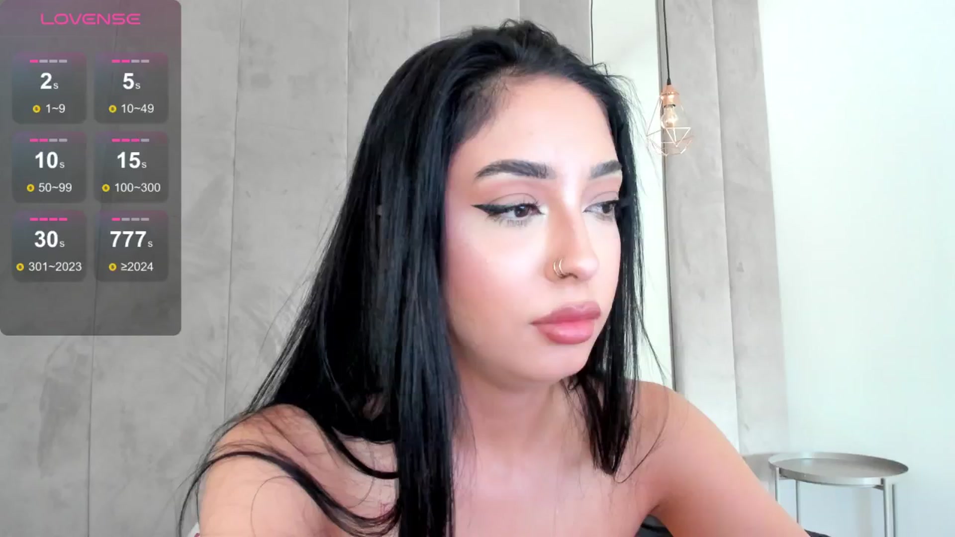 Gallery image thumbnail from AwesomeJolie's myfreecams stream on, 06/20/2024, 12:14 image 15 of 20