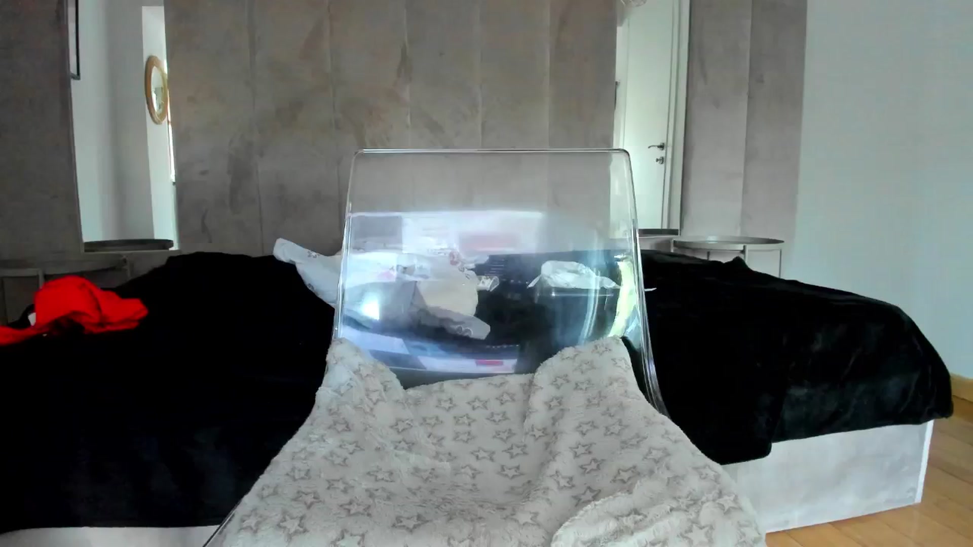Gallery image thumbnail from AwesomeJolie's myfreecams stream on, 06/28/2024, 16:47 image 16 of 20