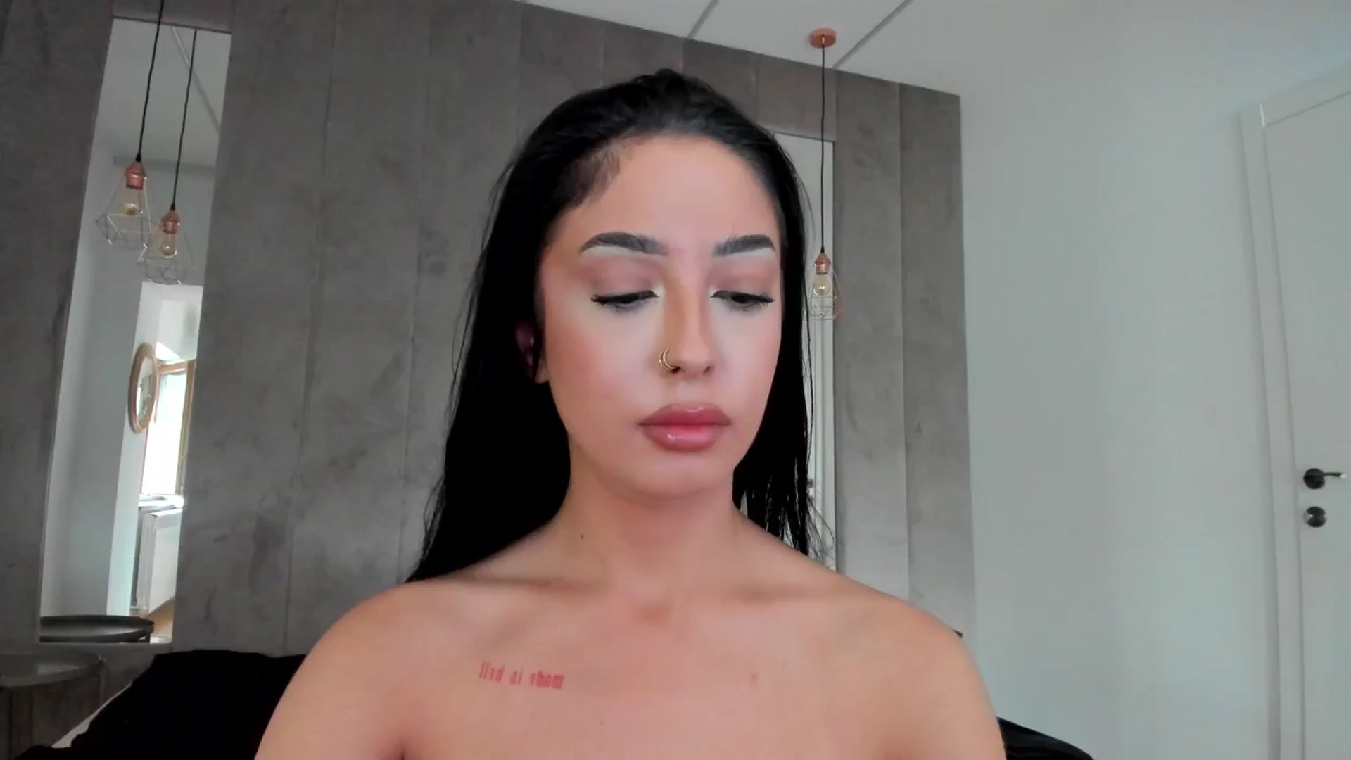 Gallery image thumbnail from AwesomeJolie's myfreecams stream on, 06/29/2024, 15:01 image 11 of 20