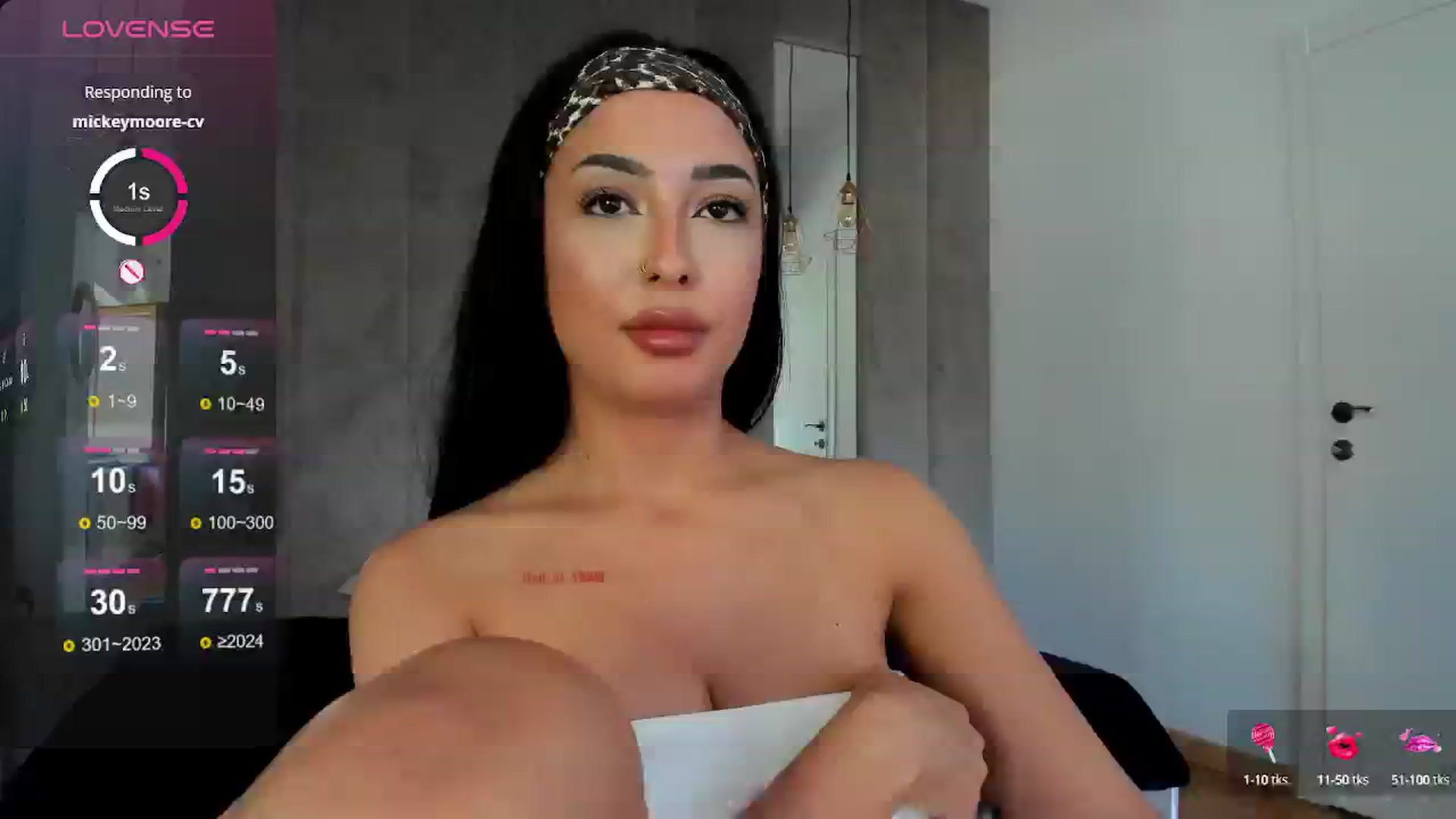 Gallery image thumbnail from AwesomeJolie's myfreecams stream on, 07/07/2024, 14:15 image 15 of 20