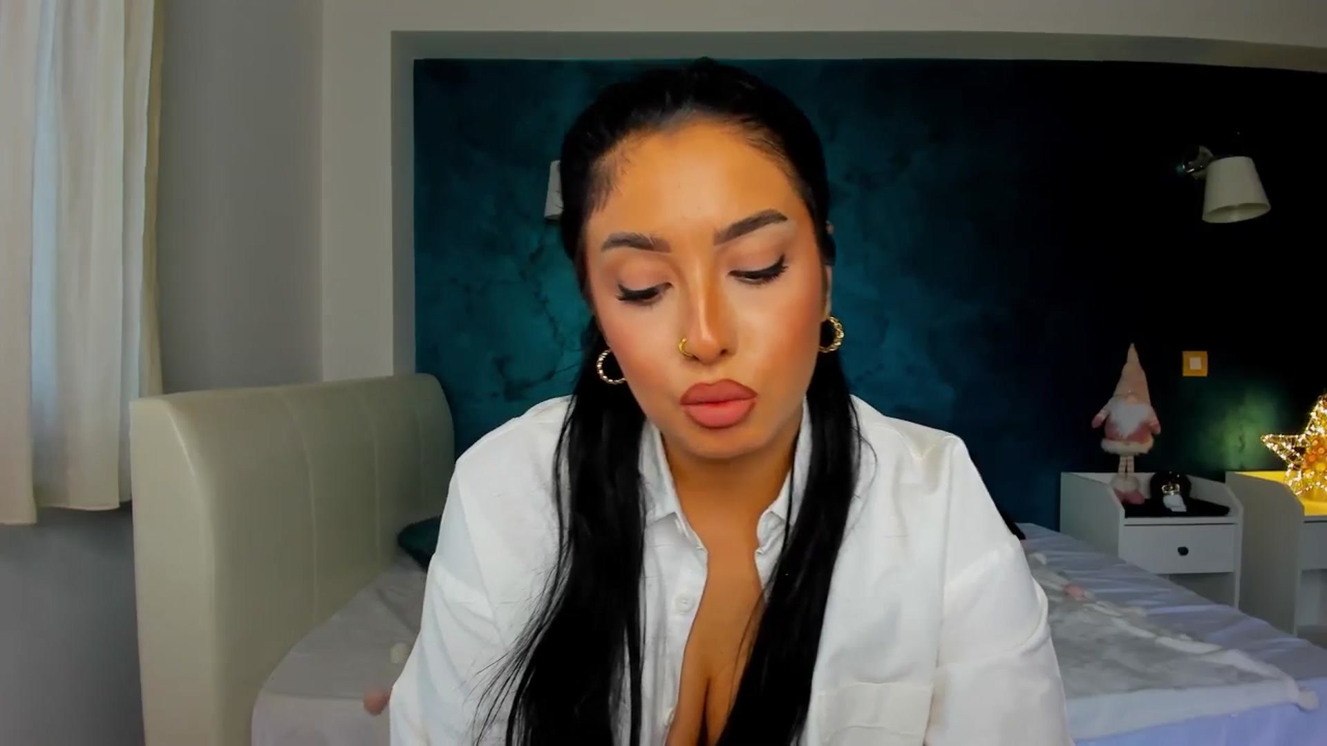Gallery image thumbnail from AwesomeJolie's myfreecams stream on, 03/14/2025, 15:10 image 4 of 20