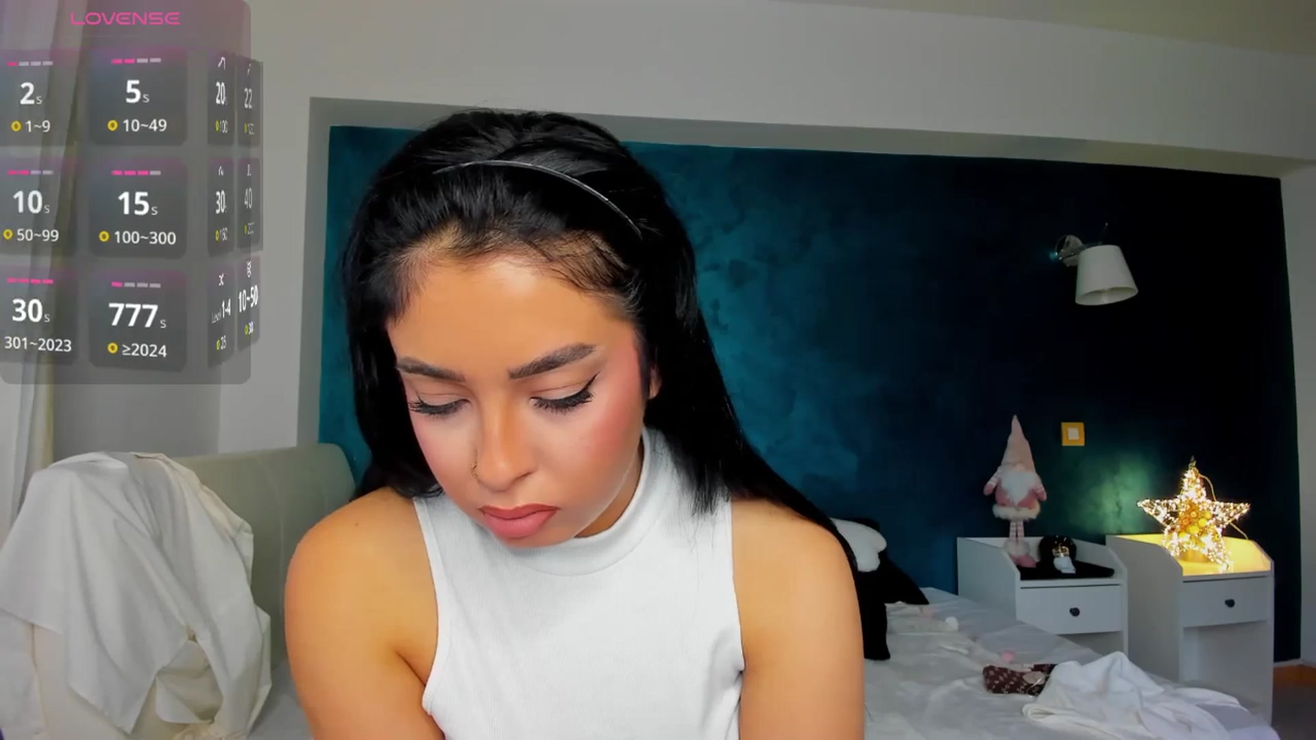 Gallery image thumbnail from AwesomeJolie's myfreecams stream on, 03/18/2025, 07:56 image 6 of 20