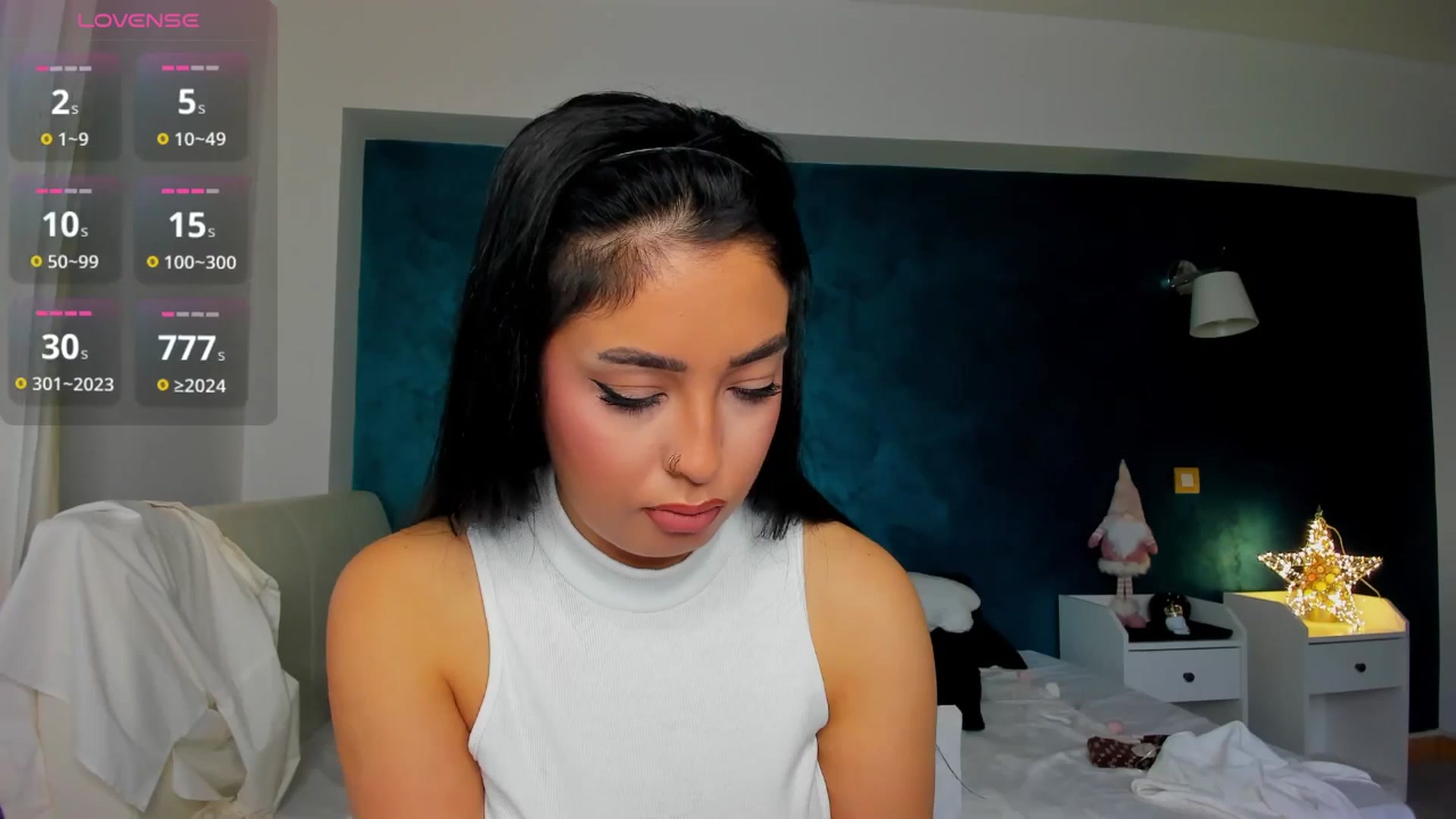 Gallery image thumbnail from AwesomeJolie's myfreecams stream on, 03/18/2025, 07:56 image 4 of 20