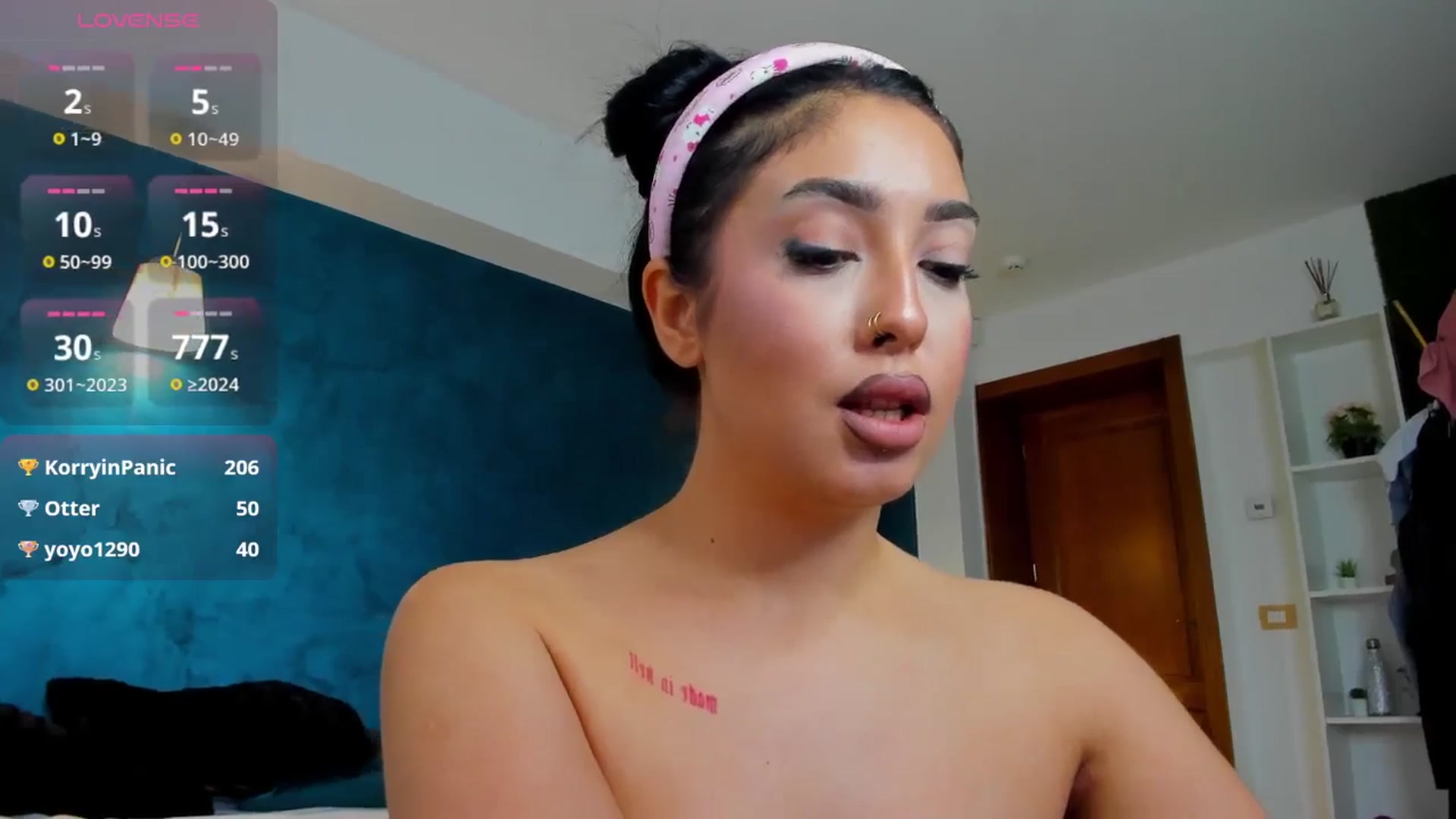 Gallery image thumbnail from AwesomeJolie's myfreecams stream on, 03/27/2025, 13:05 image 5 of 20
