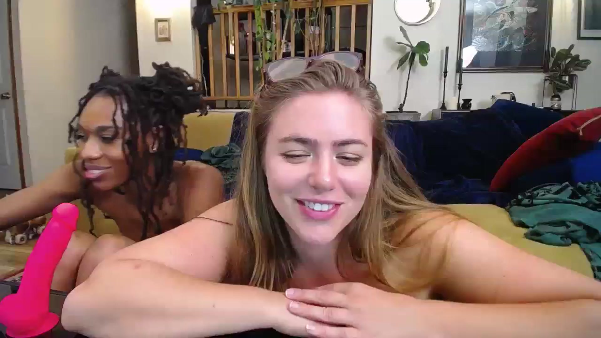 Gallery image thumbnail from AwesomeKate's myfreecams stream on, 08/03/2023, 05:12 image 9 of 20