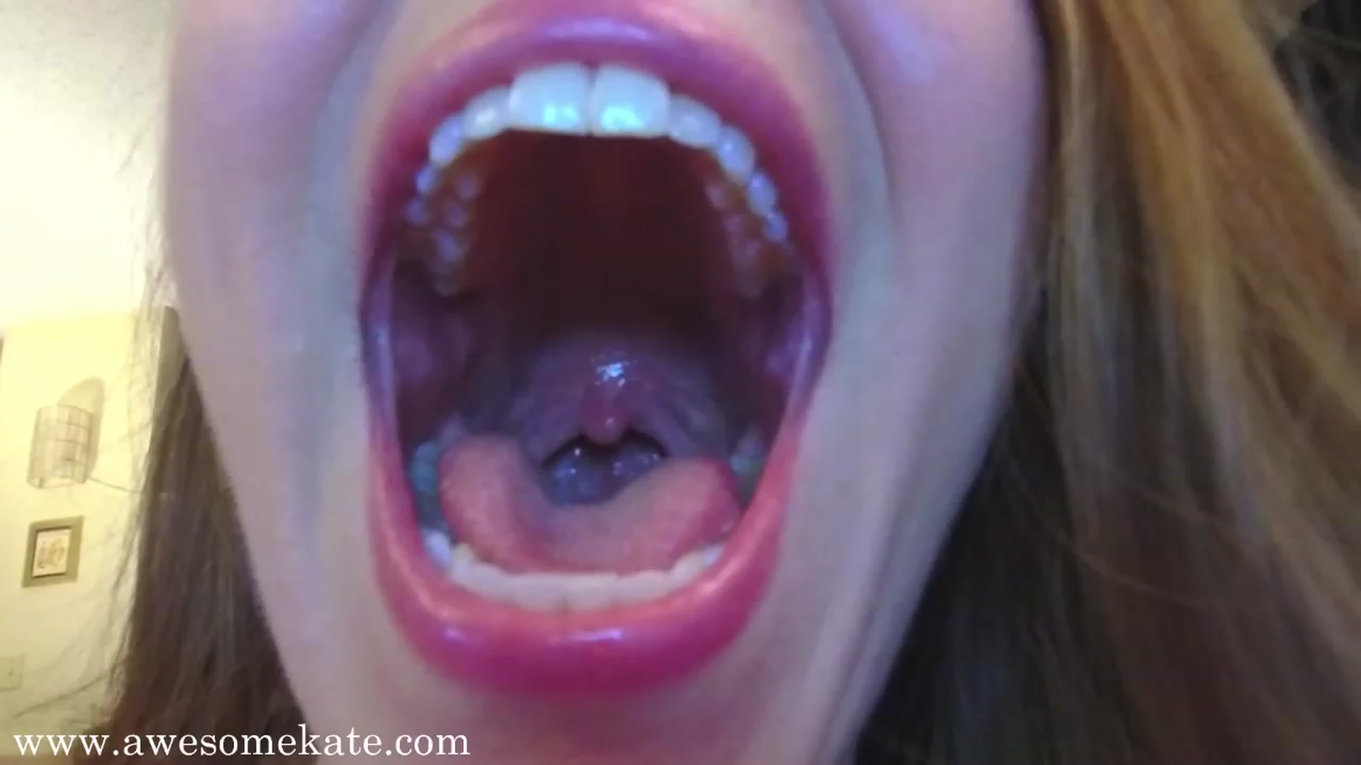 Gallery image thumbnail from AwesomeKate's myfreecams stream on, 08/13/2023, 03:01 image 12 of 20