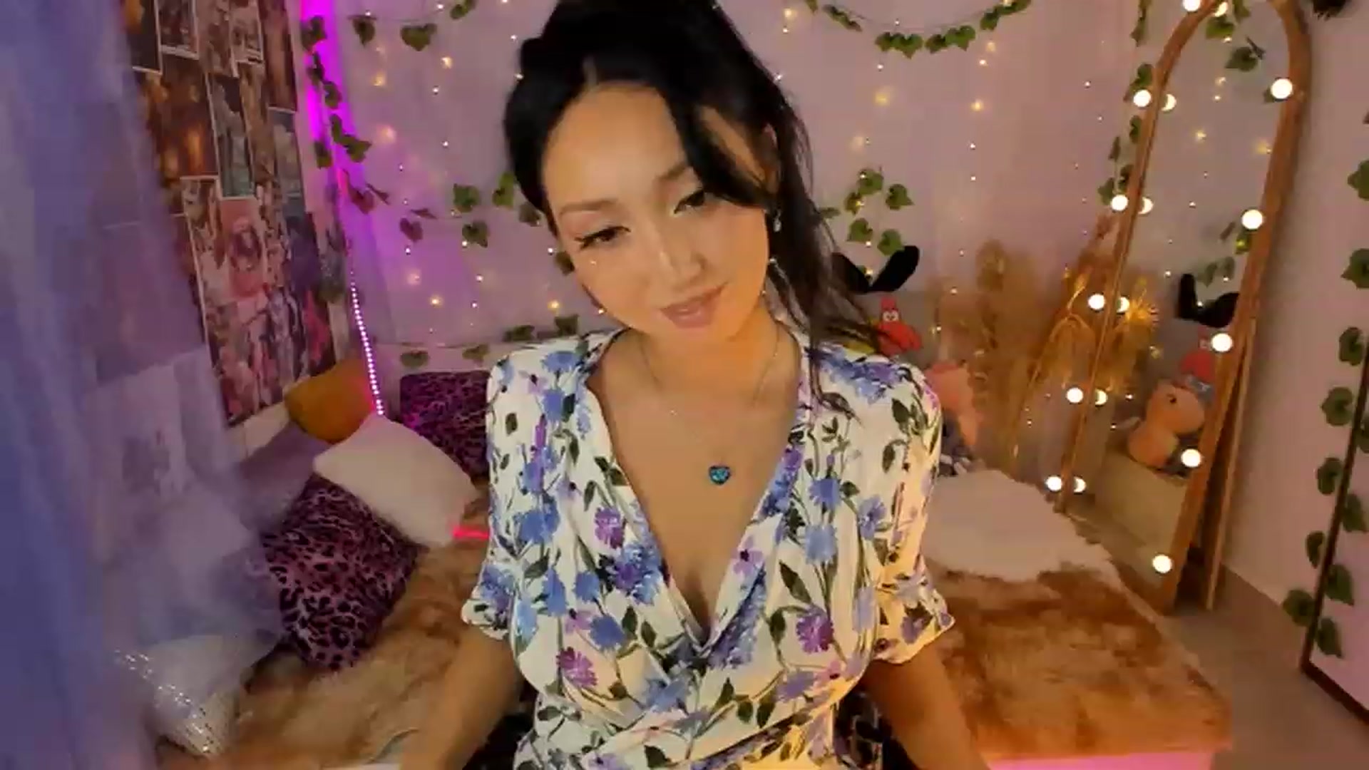 Gallery image thumbnail from Awesome__Jane's myfreecams stream on, 04/24/2023, 19:45 image 3 of 20