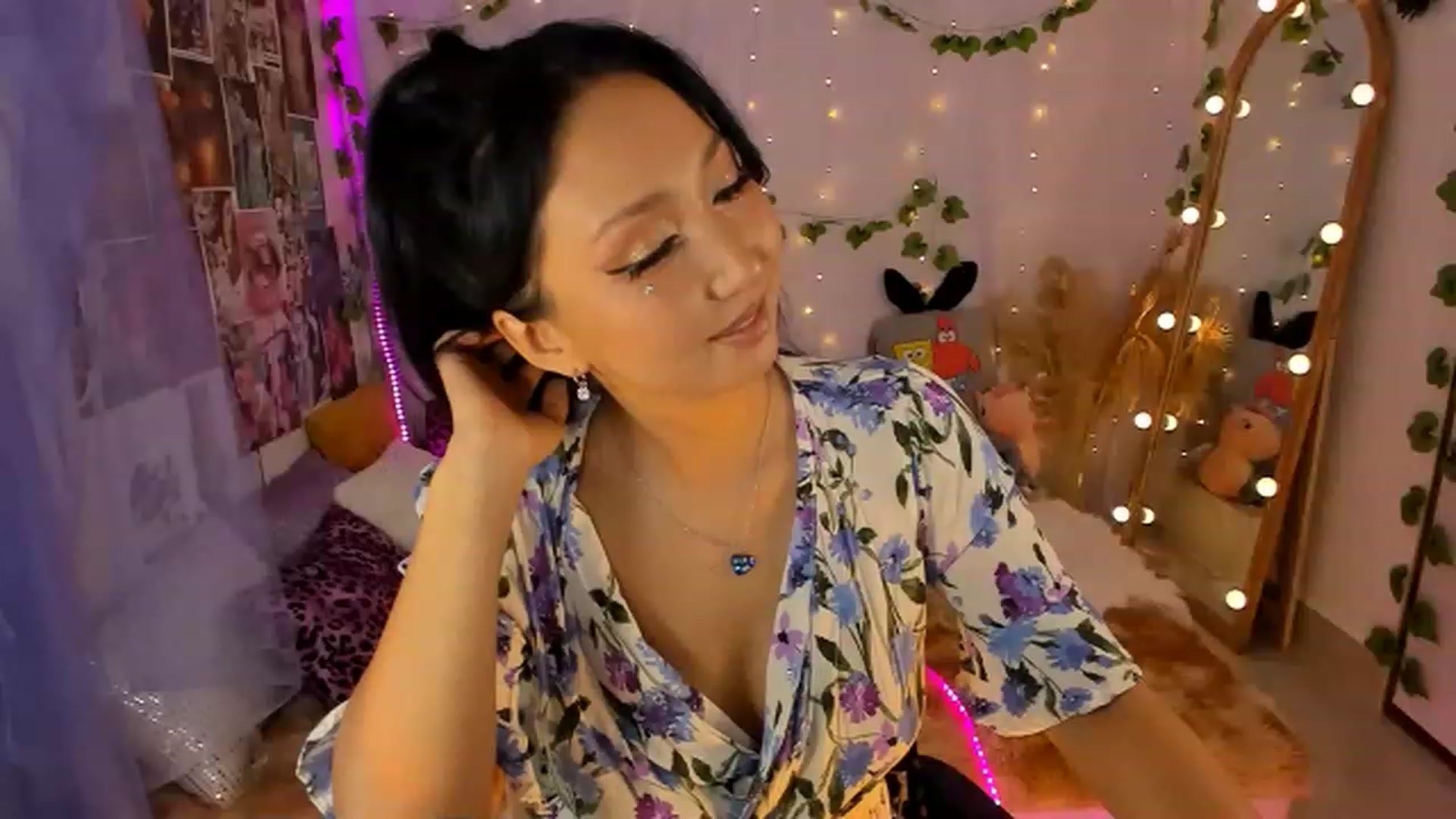 Gallery image thumbnail from Awesome__Jane's myfreecams stream on, 04/24/2023, 19:45 image 18 of 20
