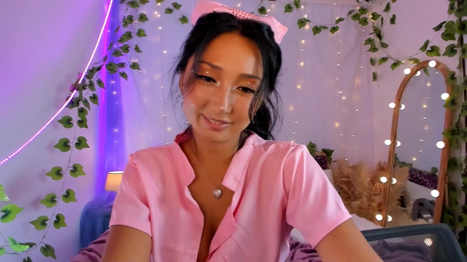 Gallery image thumbnail from Awesome__Jane's myfreecams stream on, 07/09/2023, 18:30 image 20 of 20