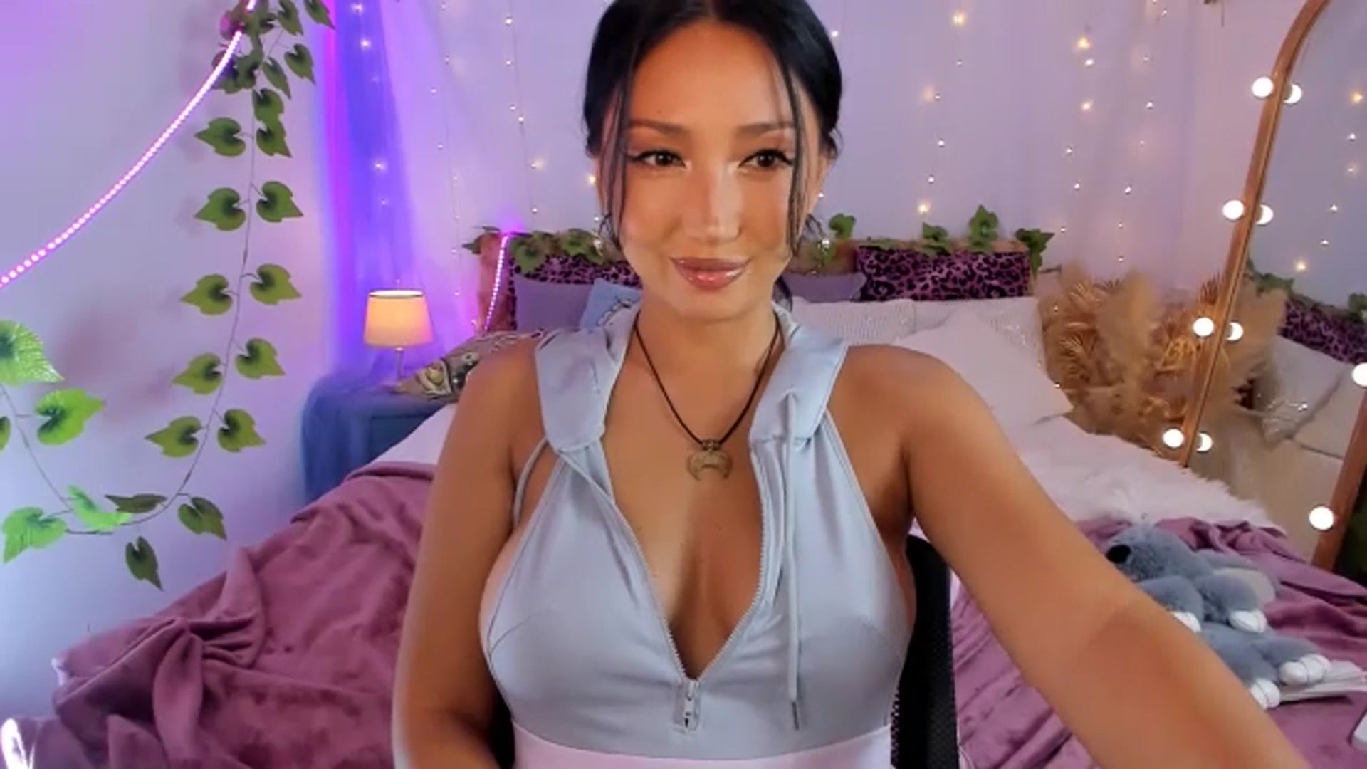 Gallery image thumbnail from Awesome__Jane's myfreecams stream on, 07/12/2023, 15:57 image 5 of 20