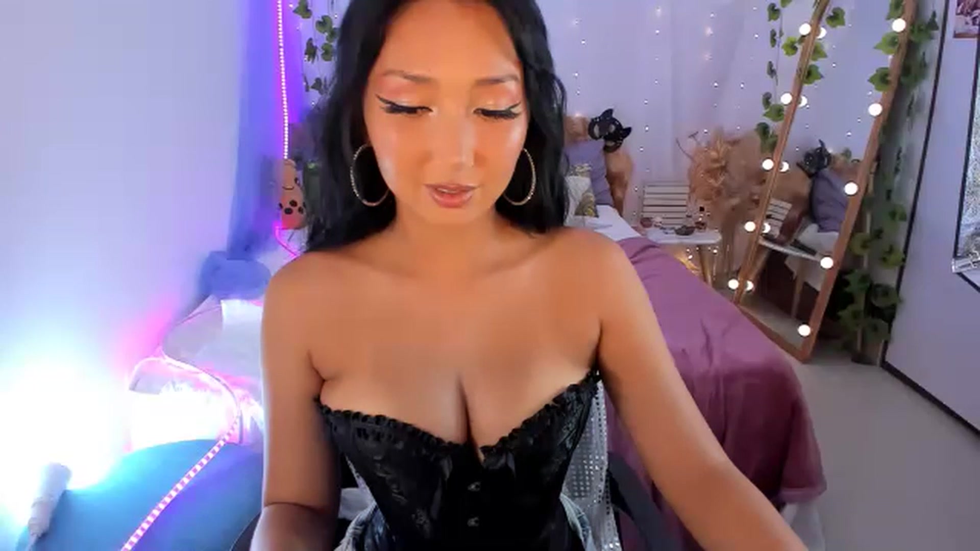 Gallery image thumbnail from Awesome__Jane's myfreecams stream on, 08/07/2023, 17:00 image 9 of 20