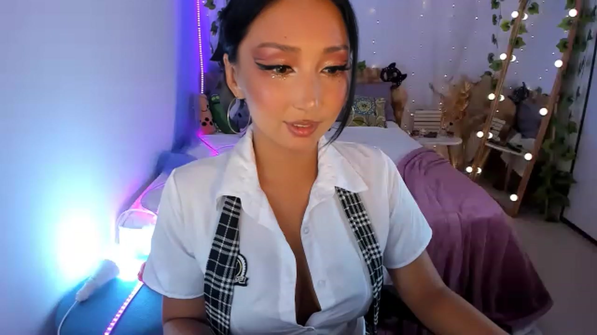 Gallery image thumbnail from Awesome__Jane's myfreecams stream on, 08/11/2023, 07:25 image 8 of 20