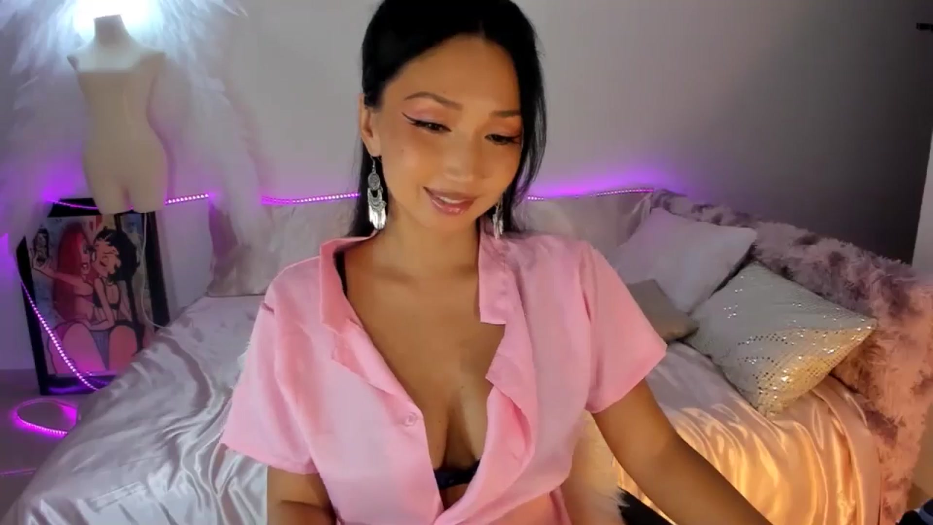Gallery image thumbnail from Awesome__Jane's myfreecams stream on, 07/26/2024, 18:03 image 11 of 20