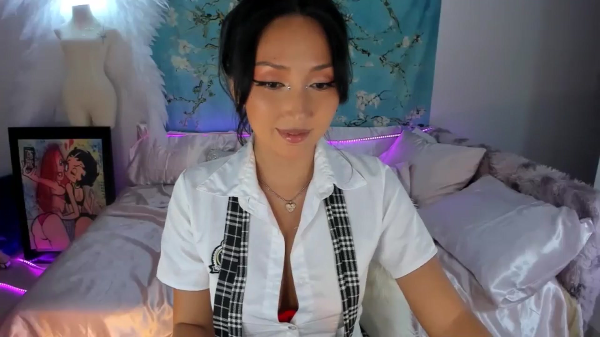 Gallery image thumbnail from Awesome__Jane's myfreecams stream on, 08/24/2024, 19:41 image 2 of 20