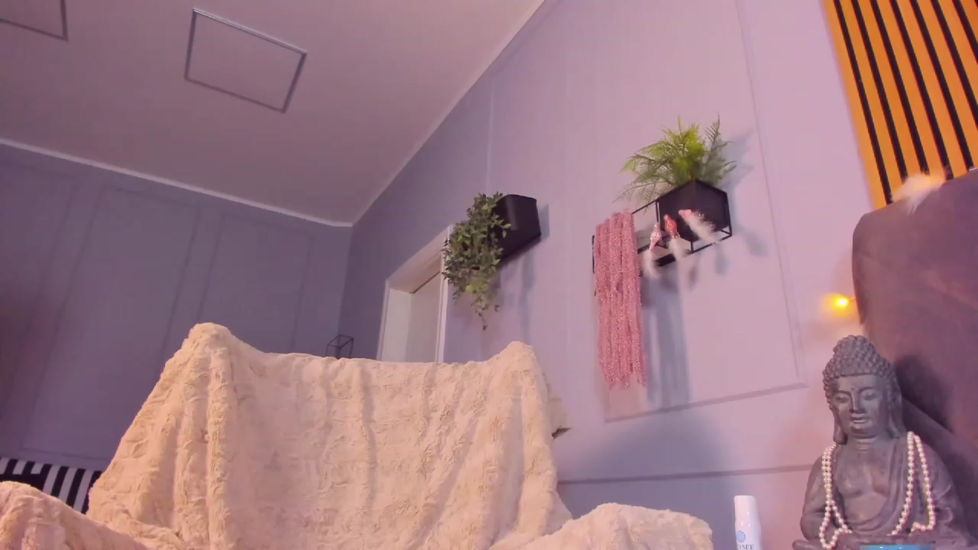 Gallery image thumbnail from AwwwElla's myfreecams stream on, 05/16/2023, 05:28 image 9 of 20