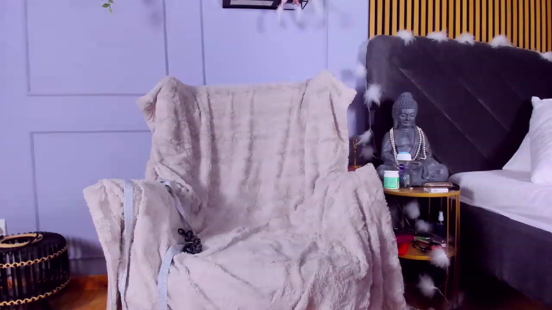 Gallery image thumbnail from AwwwElla's myfreecams stream on, 08/27/2023, 06:58 image 6 of 20