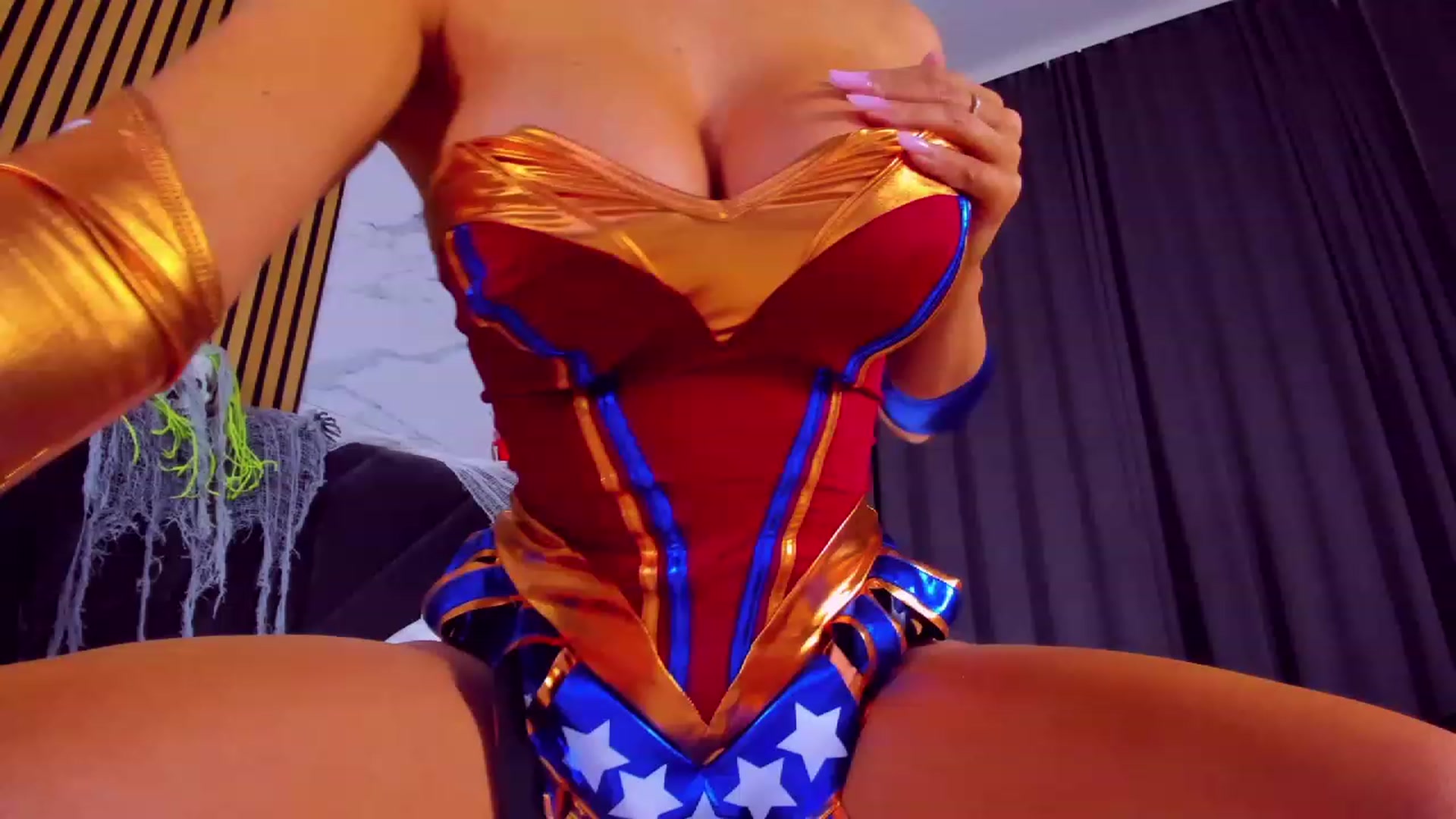Gallery image thumbnail from AwwwElla's myfreecams stream on, 10/31/2023, 07:57 image 7 of 20
