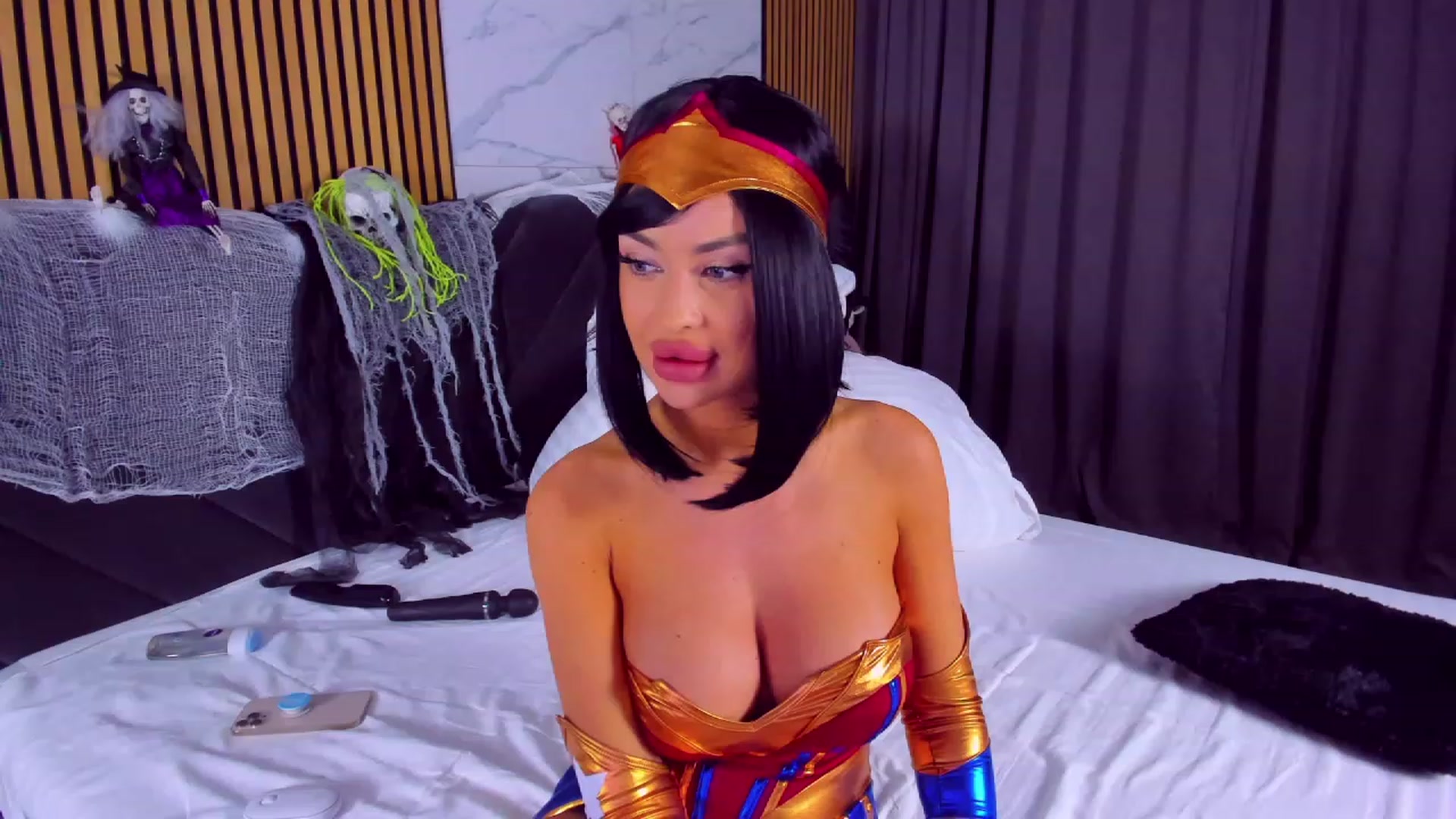 Gallery image thumbnail from AwwwElla's myfreecams stream on, 10/31/2023, 07:57 image 17 of 20