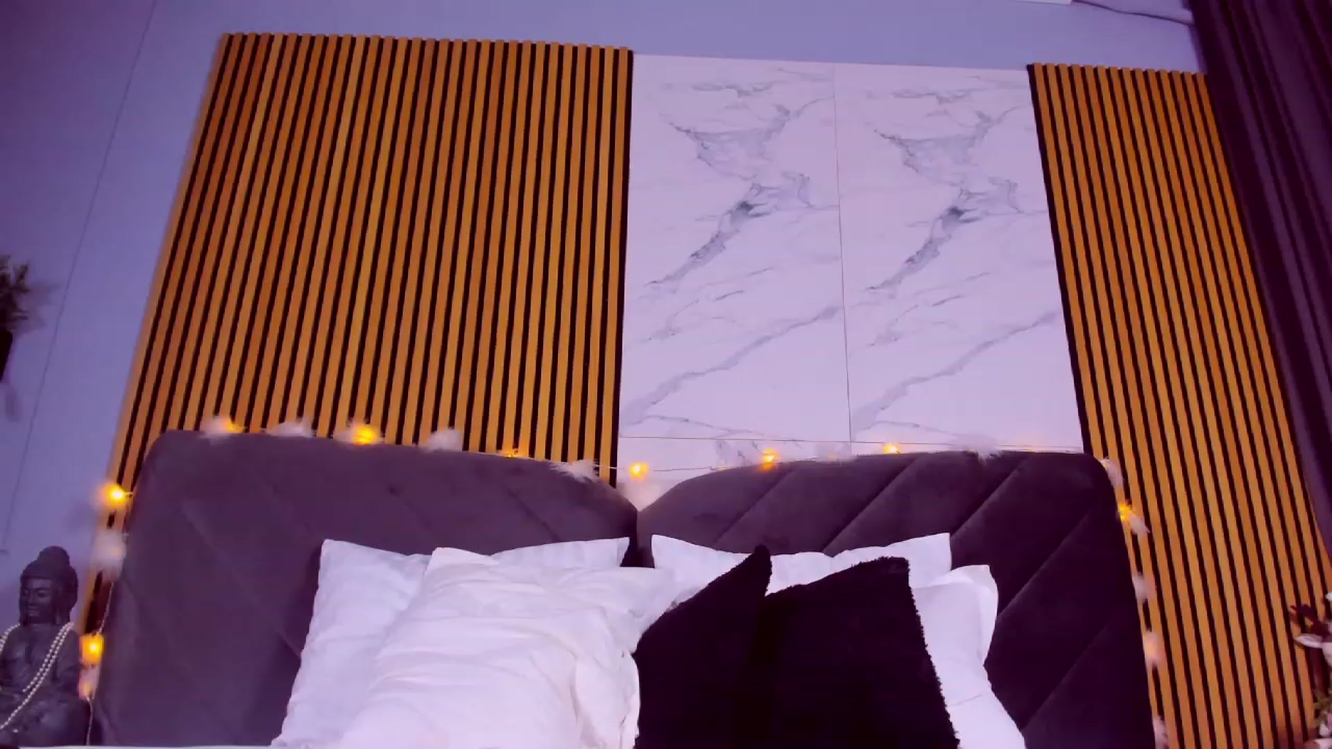 Gallery image thumbnail from AwwwElla's myfreecams stream on, 12/01/2023, 08:35 image 15 of 20