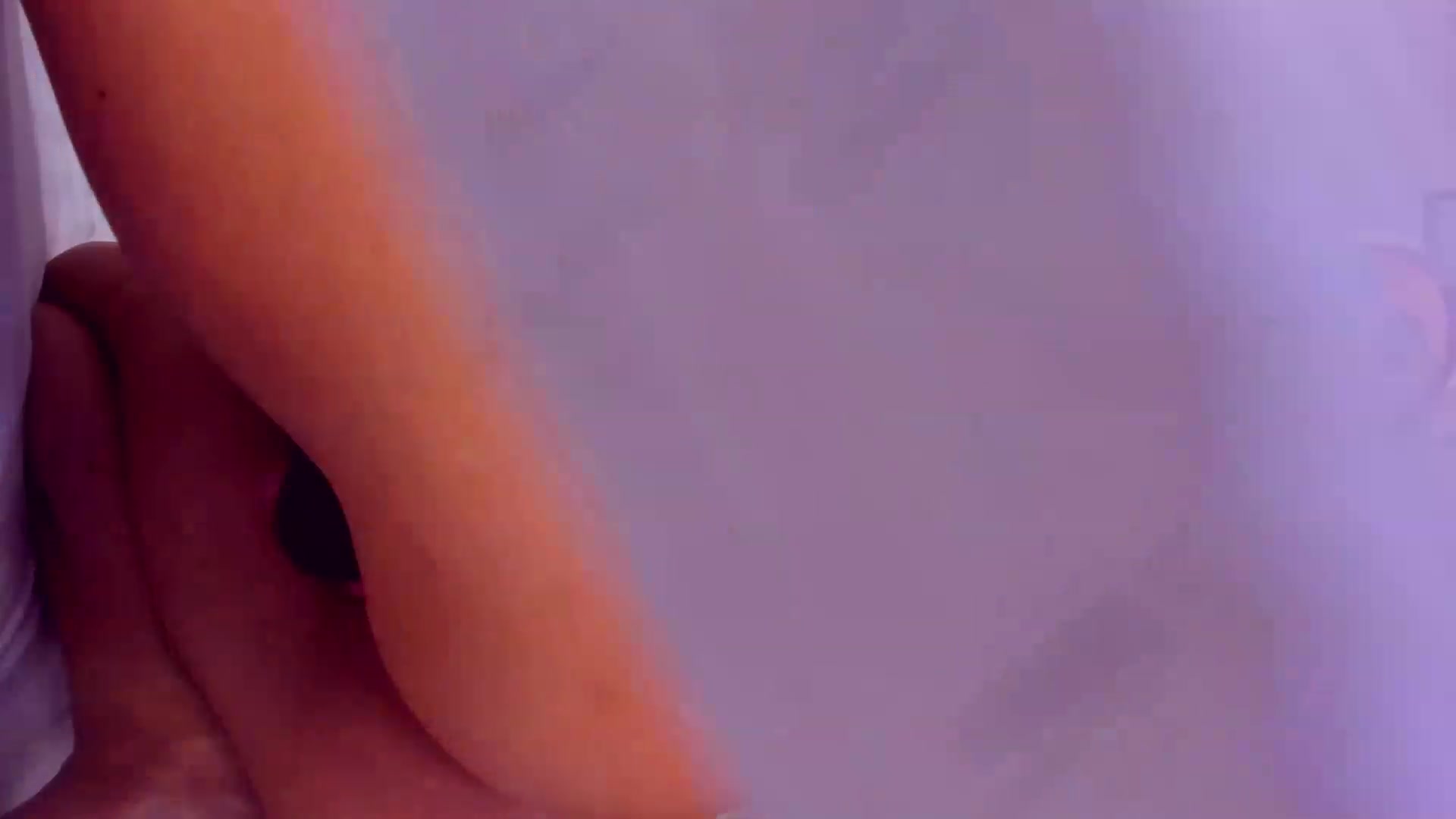 Gallery image thumbnail from AwwwElla's myfreecams stream on, 03/03/2024, 07:21 image 10 of 20