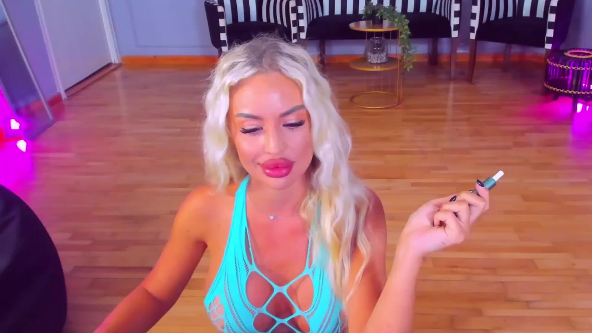Gallery image thumbnail from AwwwElla's myfreecams stream on, 08/14/2024, 04:53 image 12 of 20
