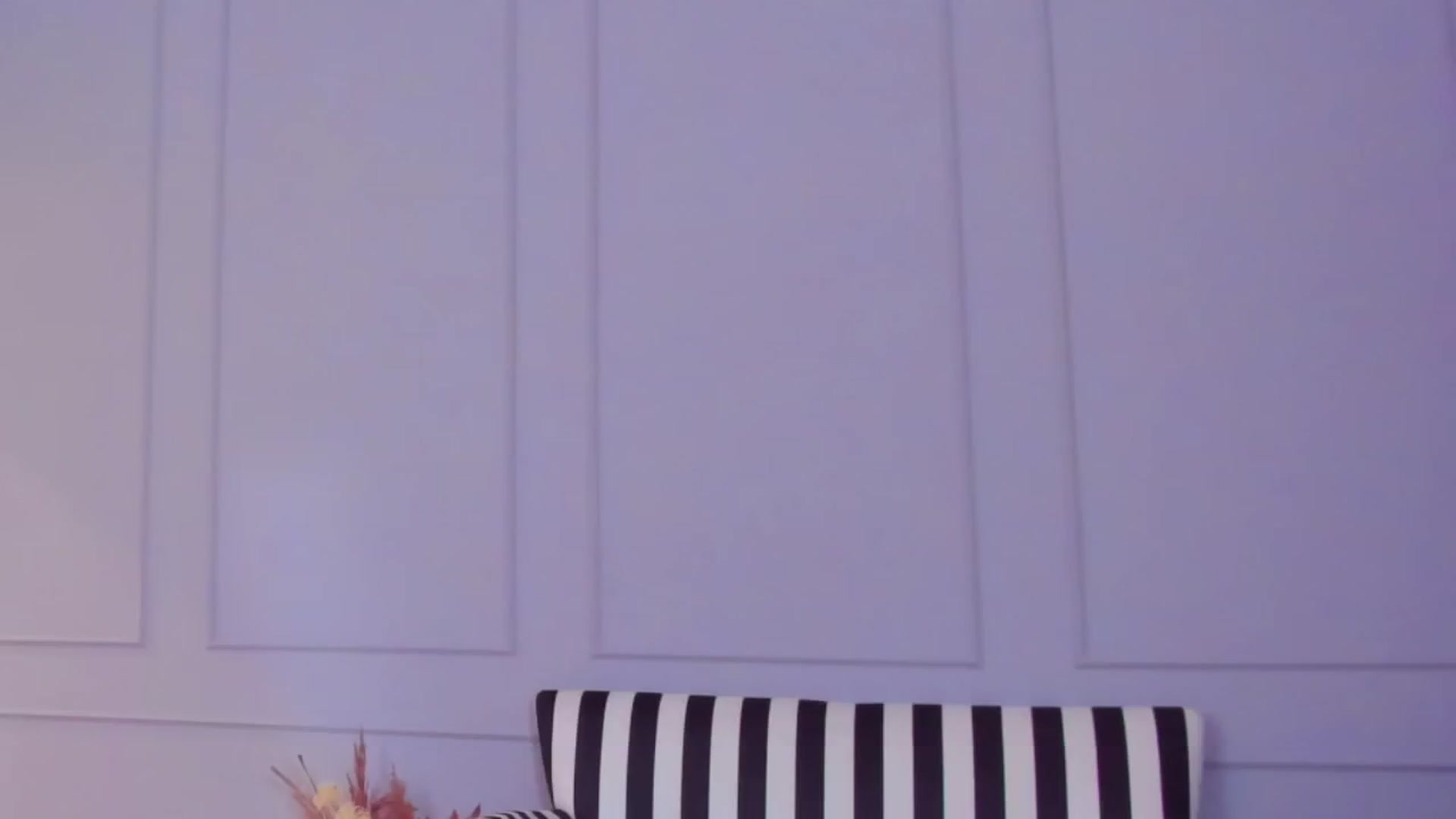 Gallery image thumbnail from AwwwElla's myfreecams stream on, 08/15/2024, 07:36 image 6 of 20