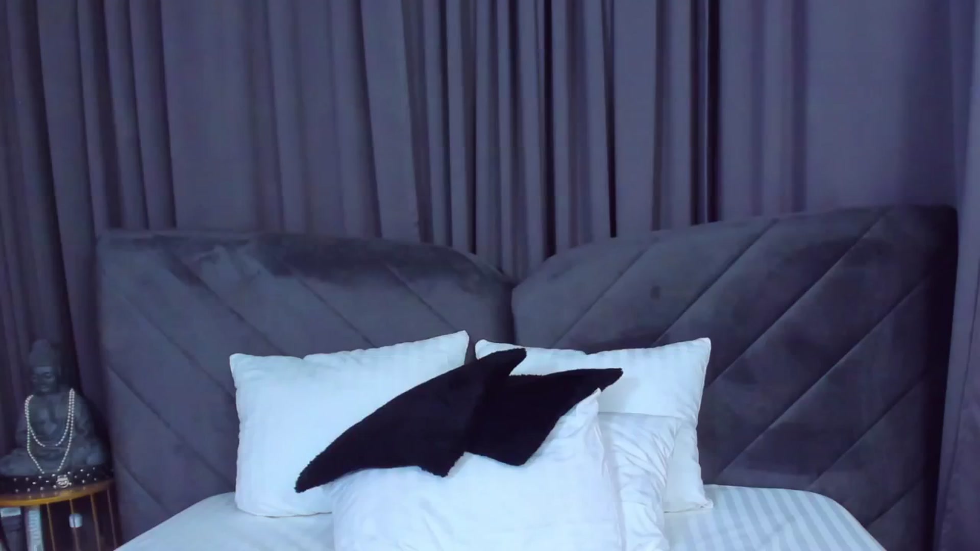 Gallery image thumbnail from AwwwElla's myfreecams stream on, 10/17/2024, 10:30 image 6 of 20