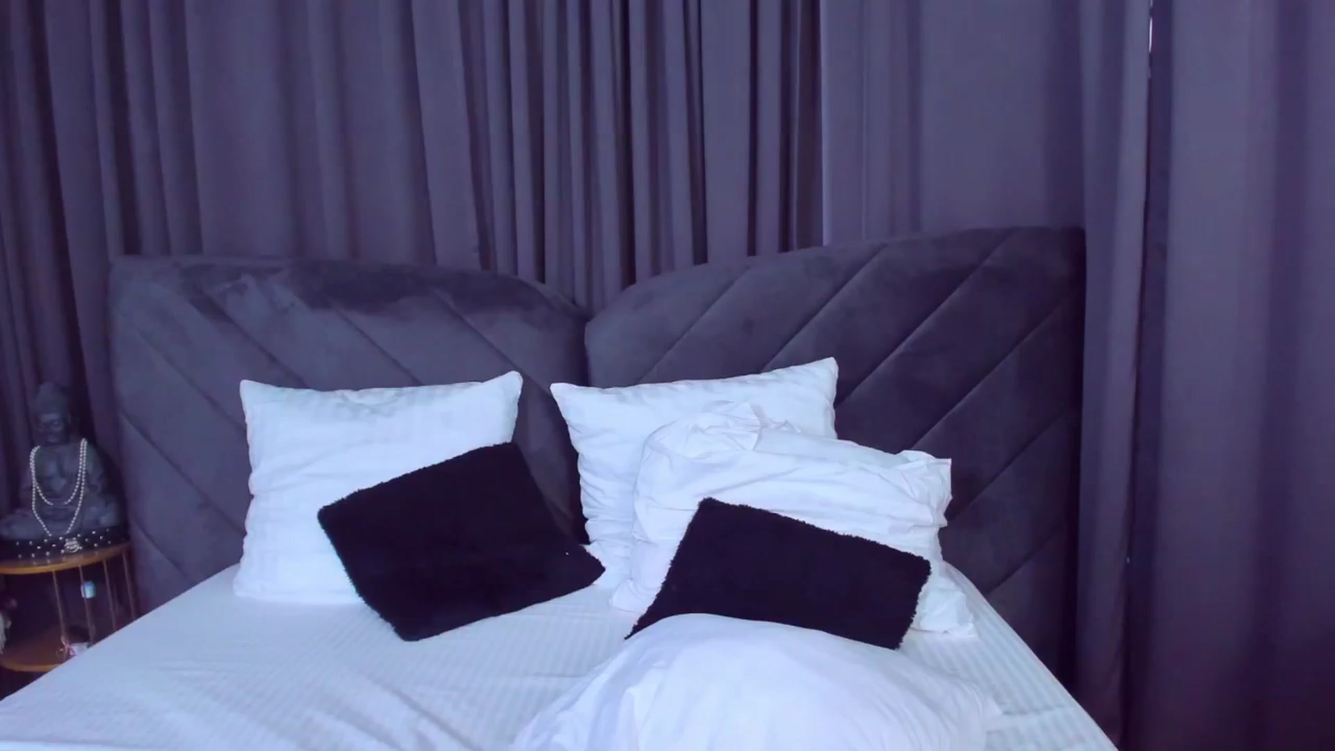 Gallery image thumbnail from AwwwElla's myfreecams stream on, 10/21/2024, 10:54 image 18 of 20