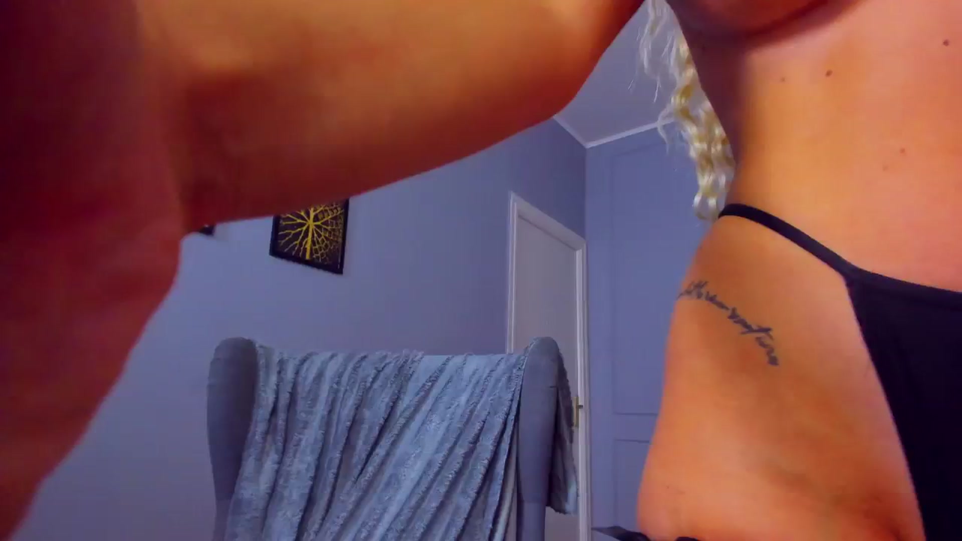 Gallery image thumbnail from AwwwElla's myfreecams stream on, 02/16/2025, 11:44 image 15 of 20