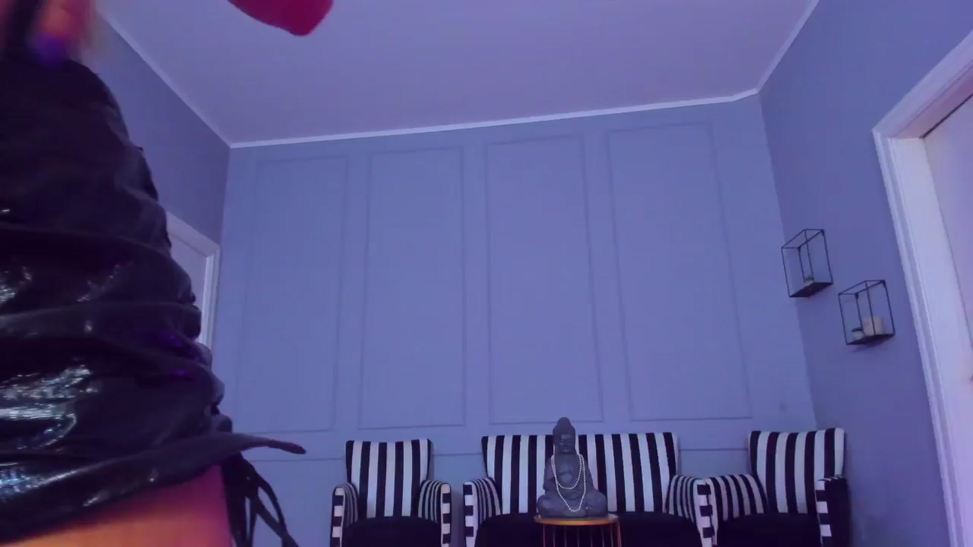 Gallery image thumbnail from AwwwElla's myfreecams stream on, 02/19/2025, 07:10 image 7 of 20