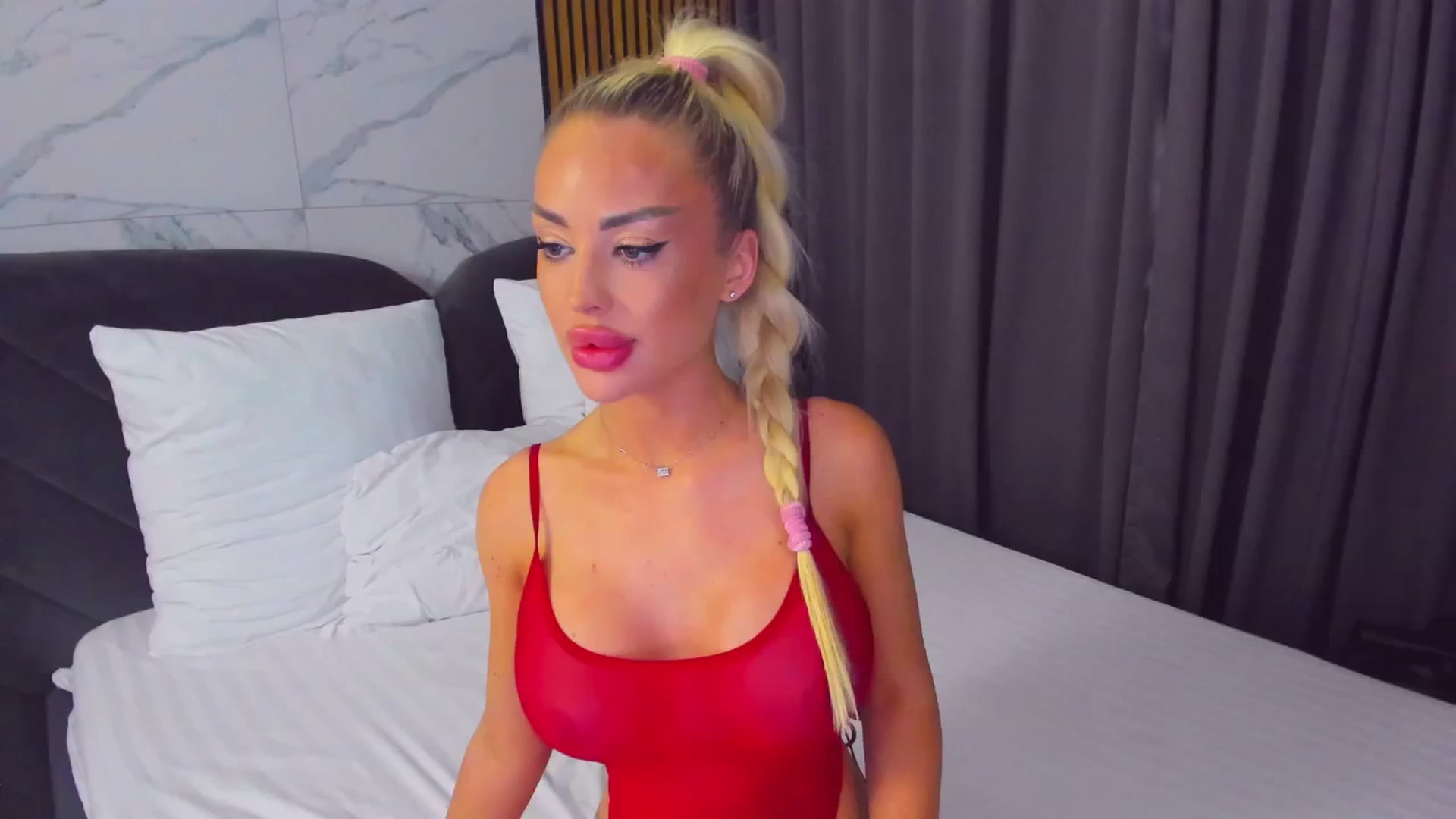 Gallery image thumbnail from AwwwElla's myfreecams stream on, 02/24/2025, 11:05 image 12 of 20