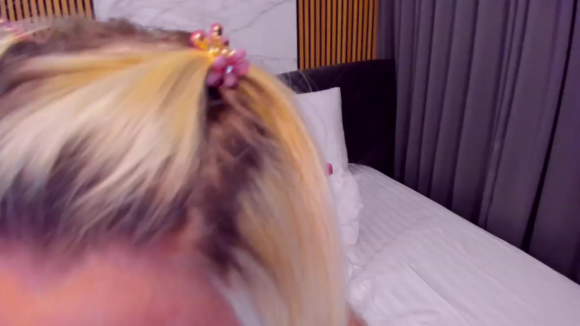Gallery image thumbnail from AwwwElla's myfreecams stream on, 03/18/2025, 09:54 image 1 of 20