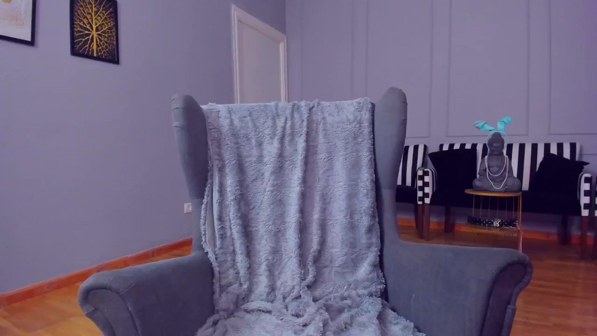 Gallery image thumbnail from AwwwElla's myfreecams stream on, 08/12/2025, 11:01 image 6 of 20